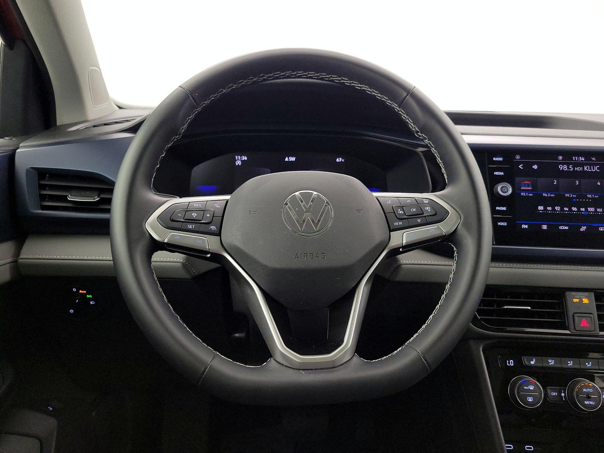 Thumbnail: 2024 Volkswagen Taos - 10