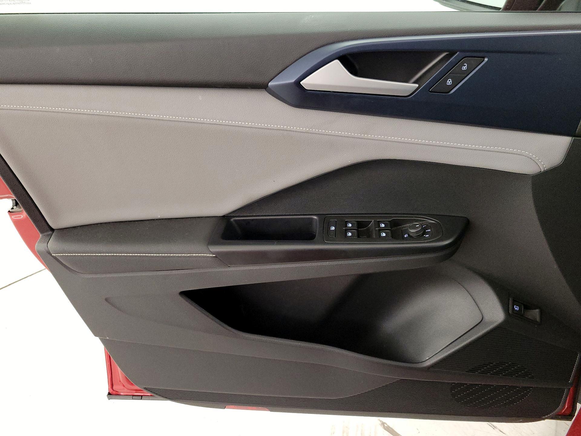 Thumbnail: 2024 Volkswagen Taos - 12