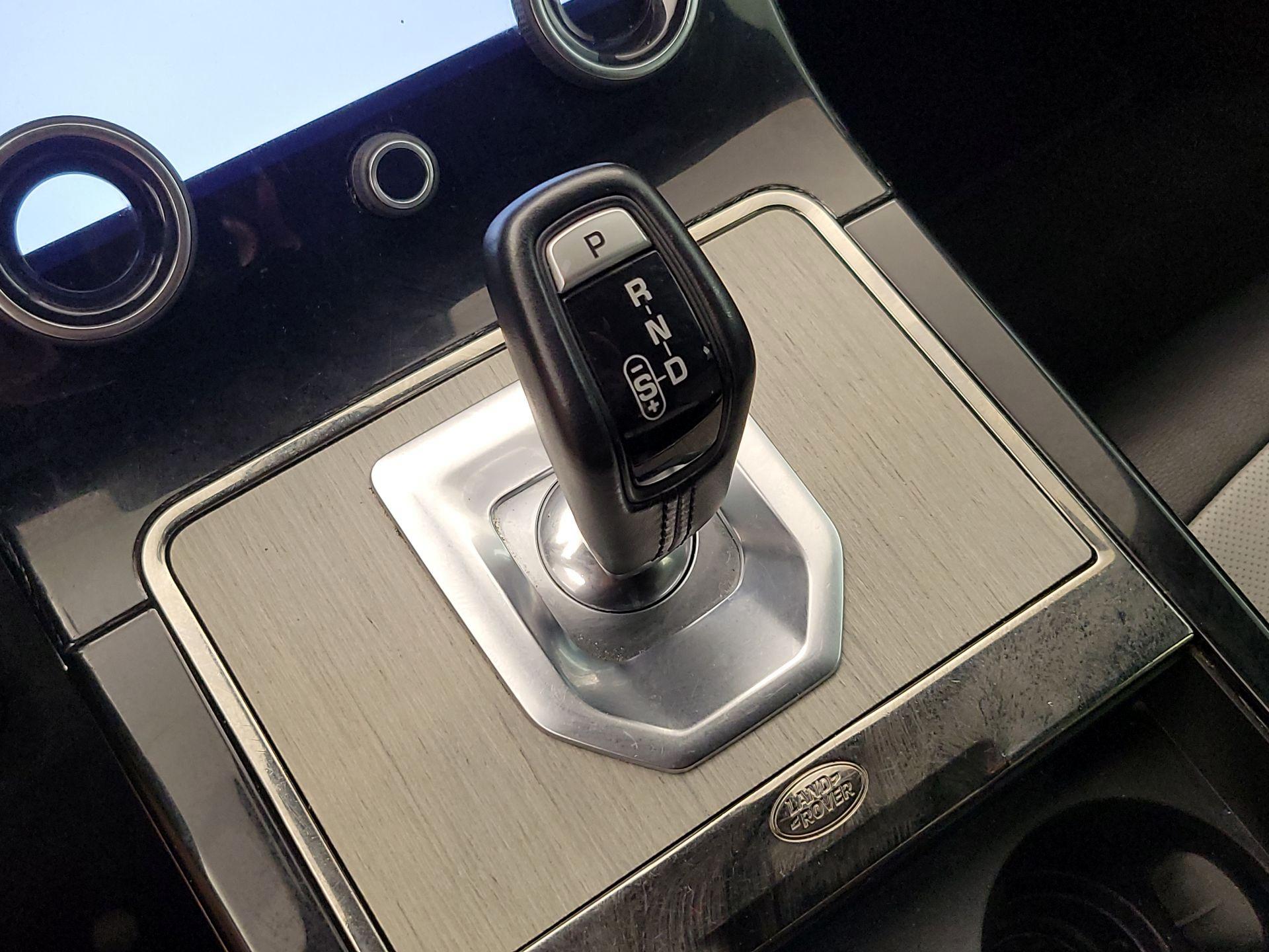 Thumbnail: 2021 Land Rover Range Rover Evoque - 18