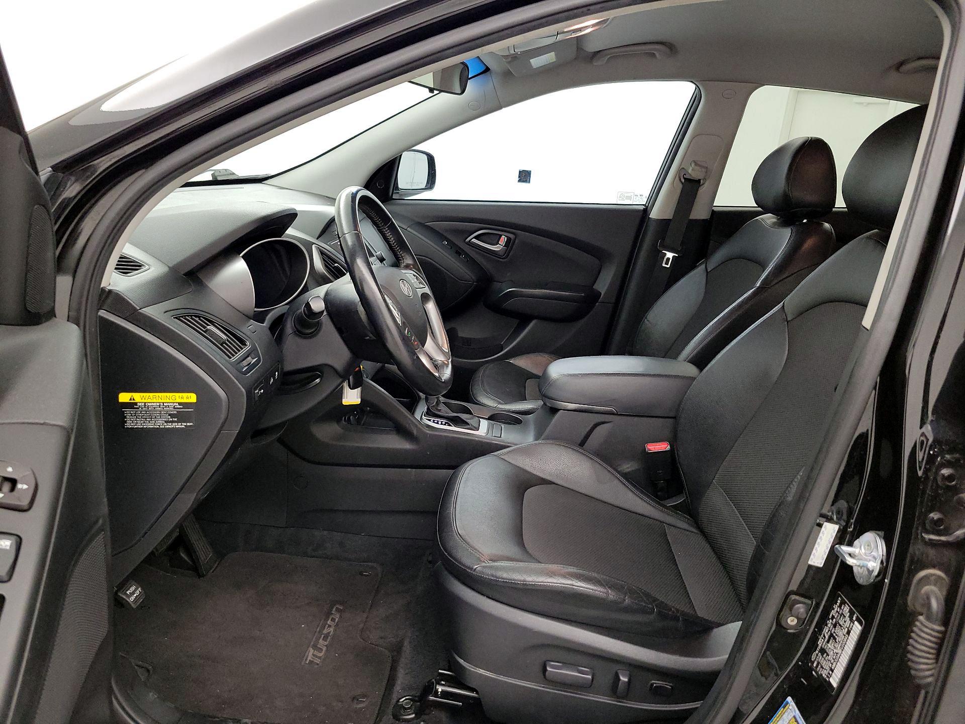 Thumbnail: 2015 Hyundai Tucson - 11