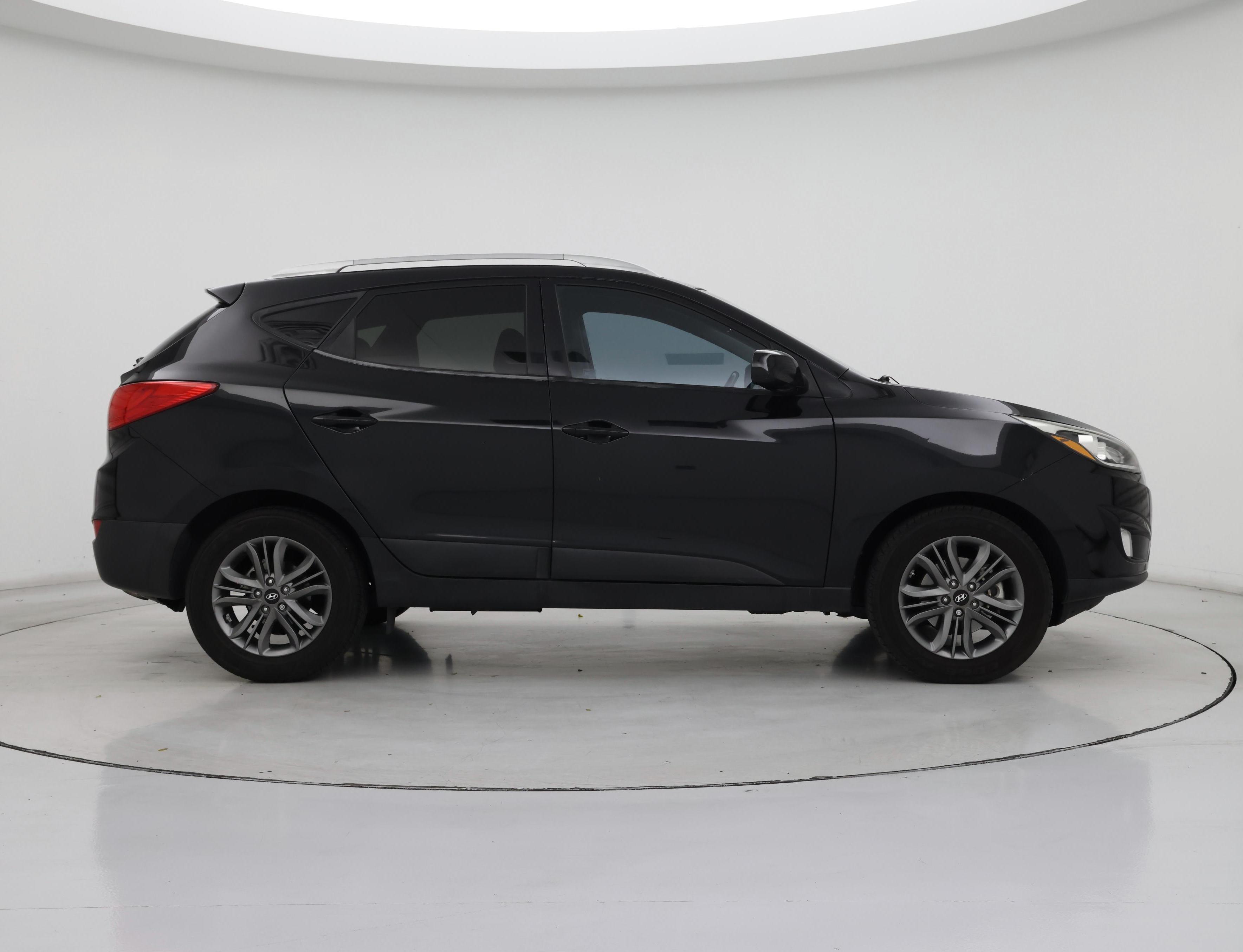 Thumbnail: 2015 Hyundai Tucson - 7