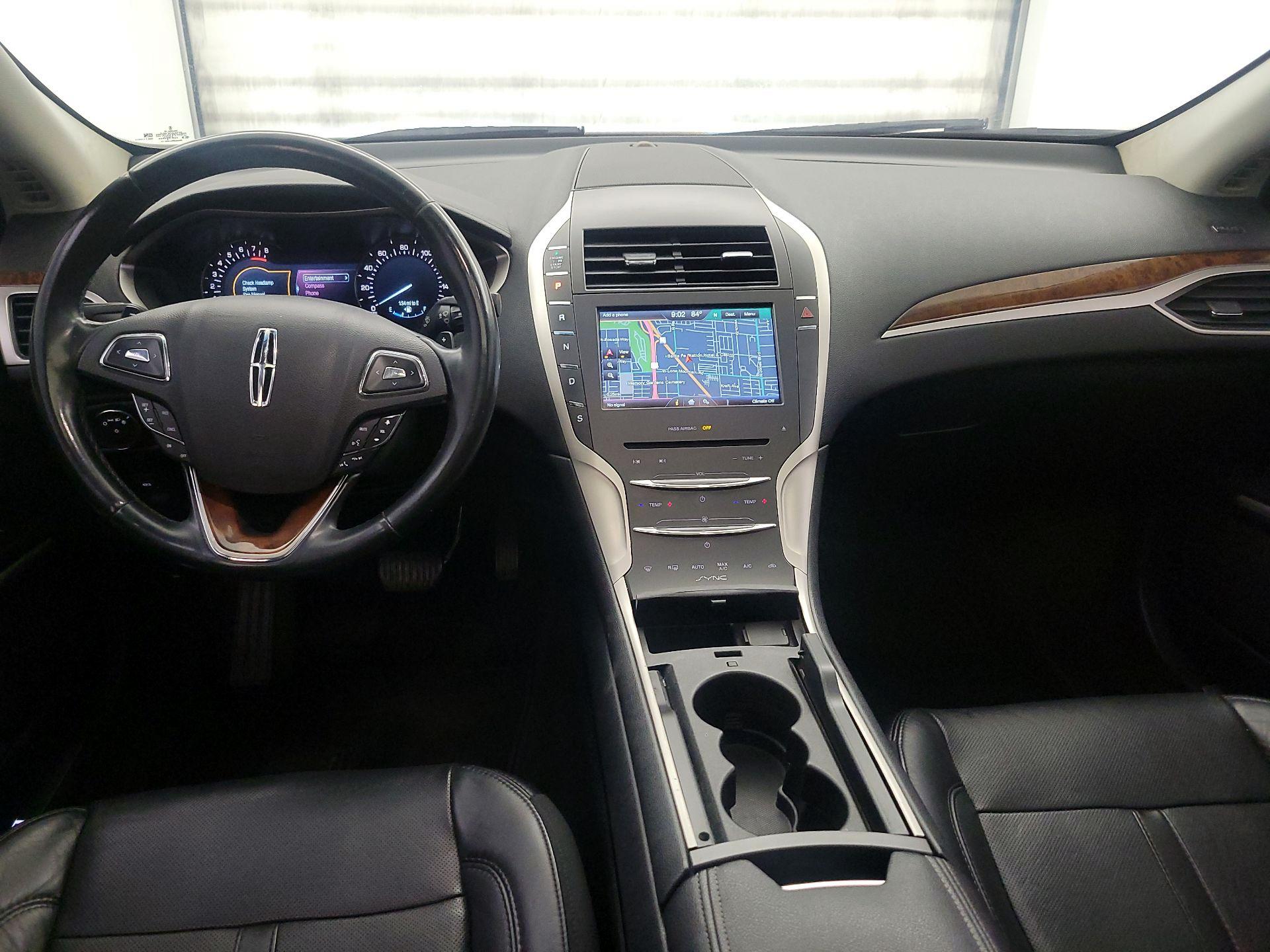 Thumbnail: 2016 Lincoln MKZ - 9