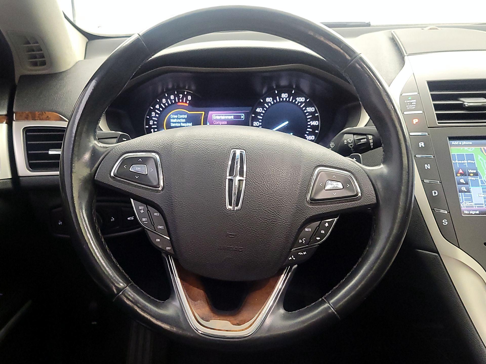 Thumbnail: 2016 Lincoln MKZ - 10