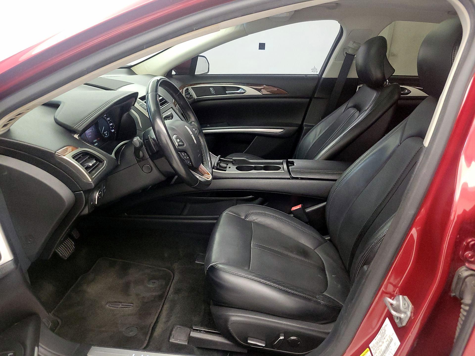 Thumbnail: 2016 Lincoln MKZ - 11