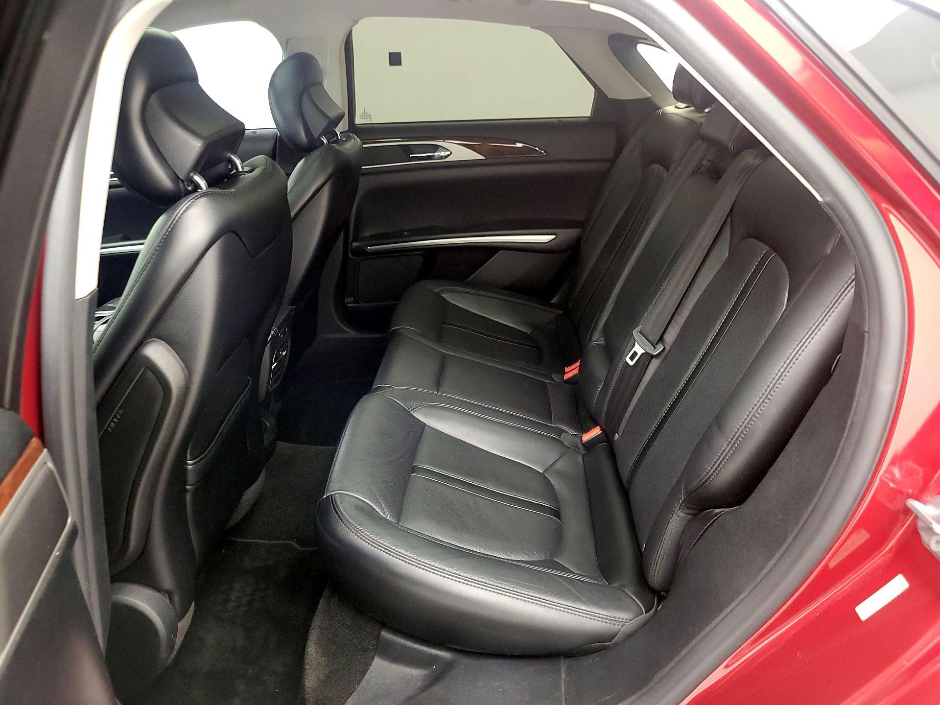Thumbnail: 2016 Lincoln MKZ - 19