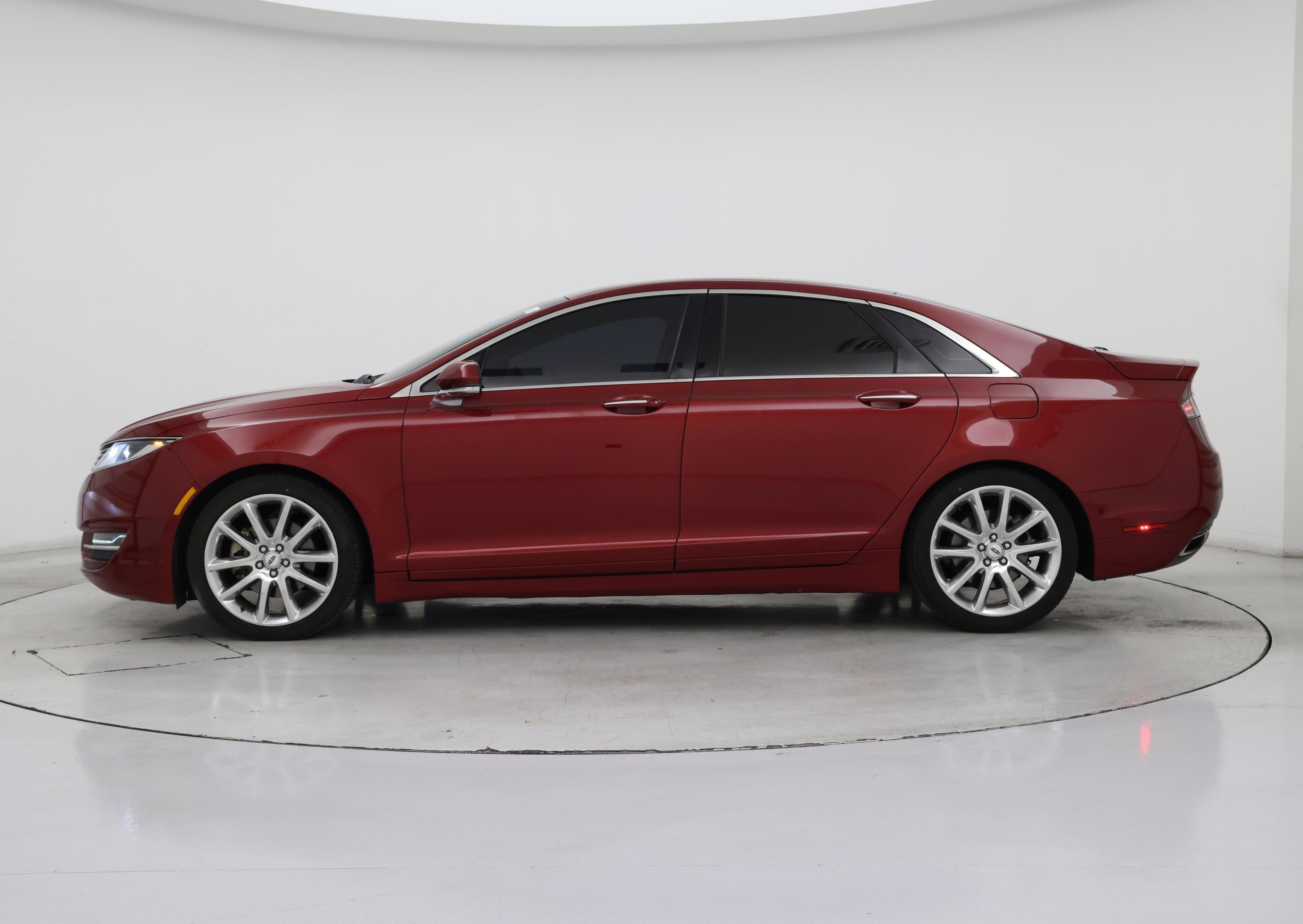 Thumbnail: 2016 Lincoln MKZ - 3