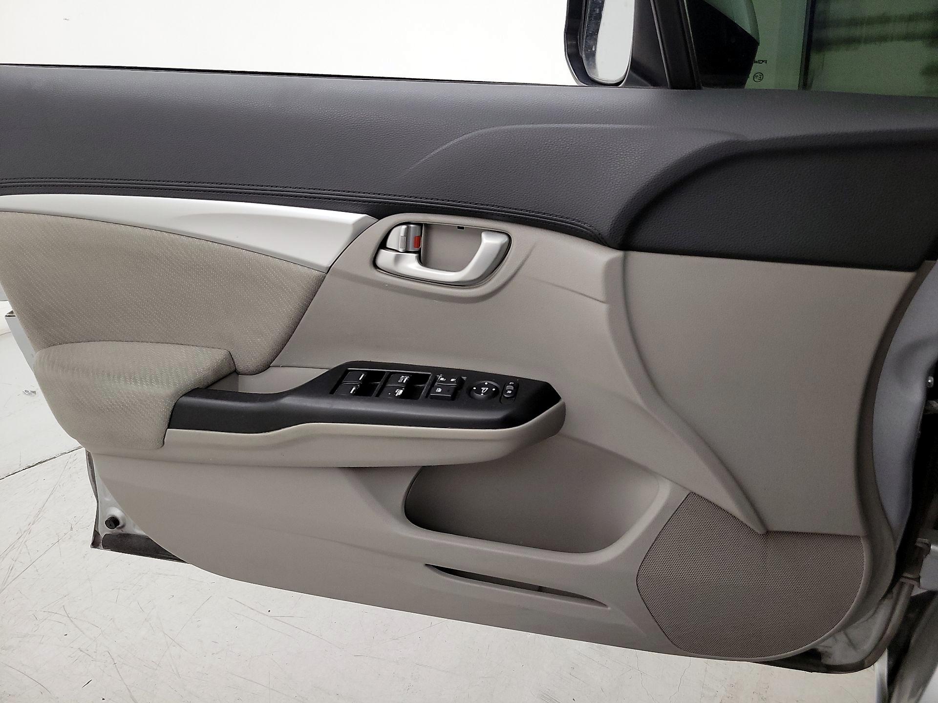 Thumbnail: 2013 Honda Civic - 12