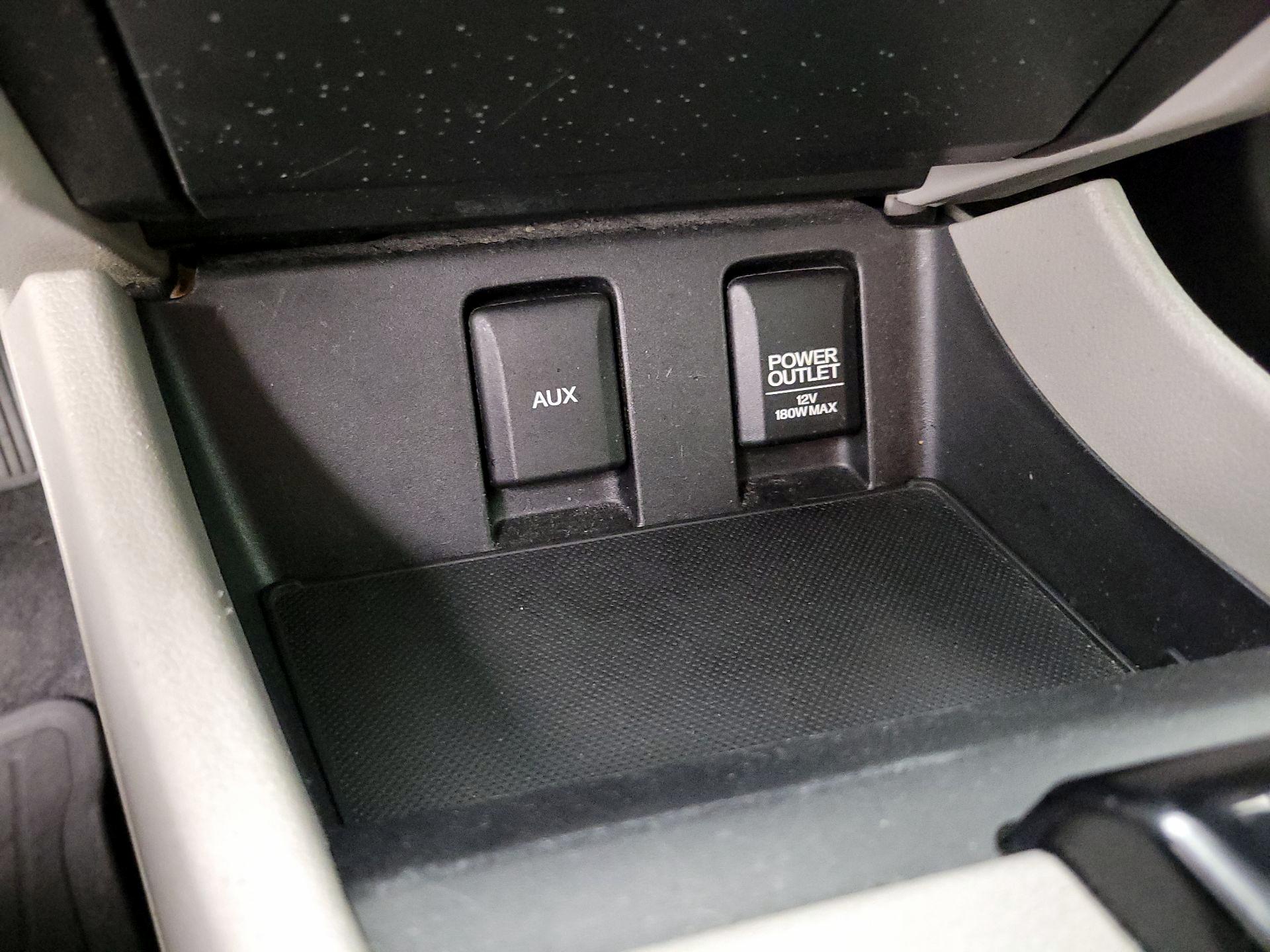 Thumbnail: 2013 Honda Civic - 18
