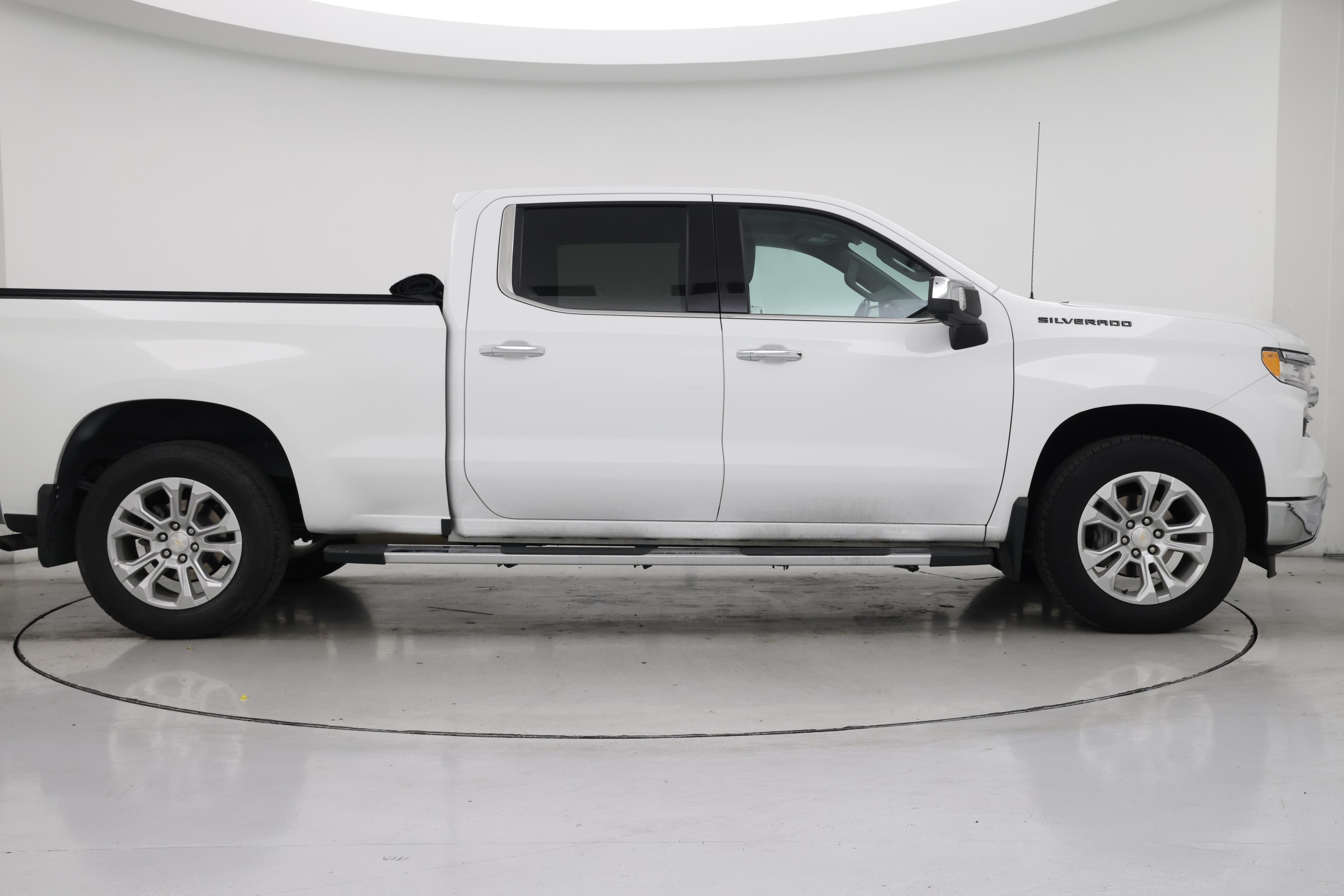 Thumbnail: 2022 Chevrolet Silverado 1500 - 7