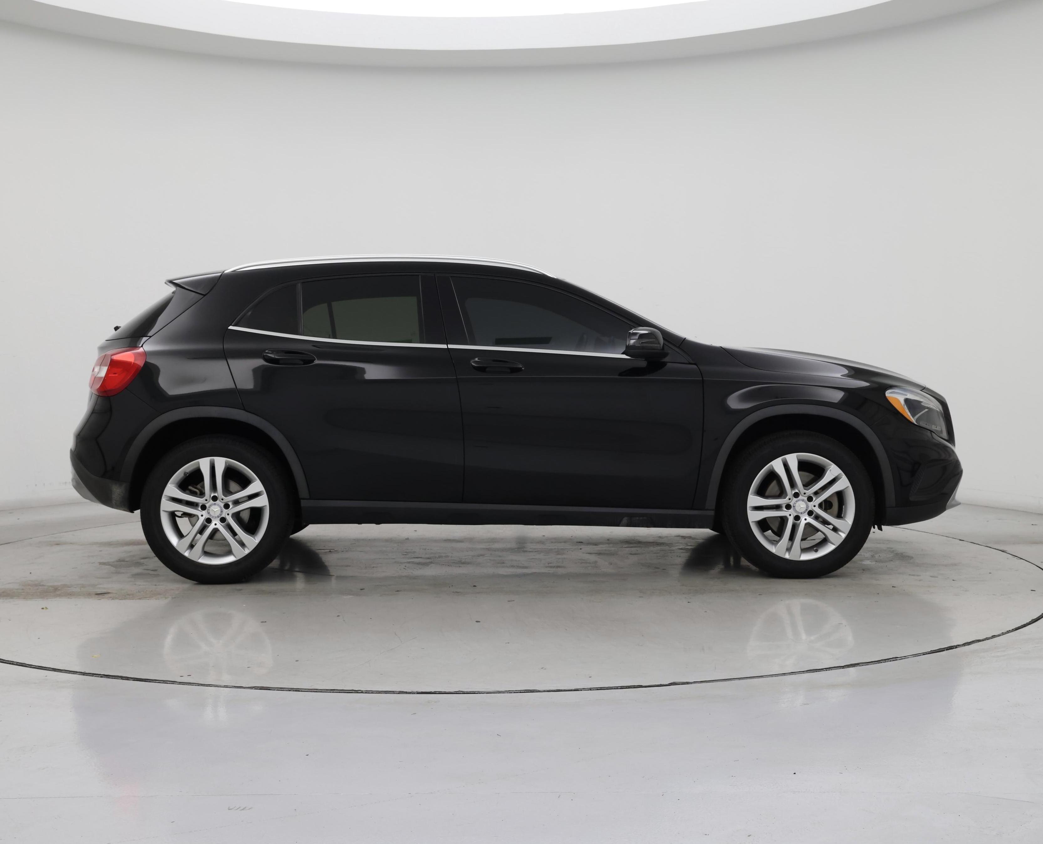 Thumbnail: 2016 Mercedes-Benz GLA - 7