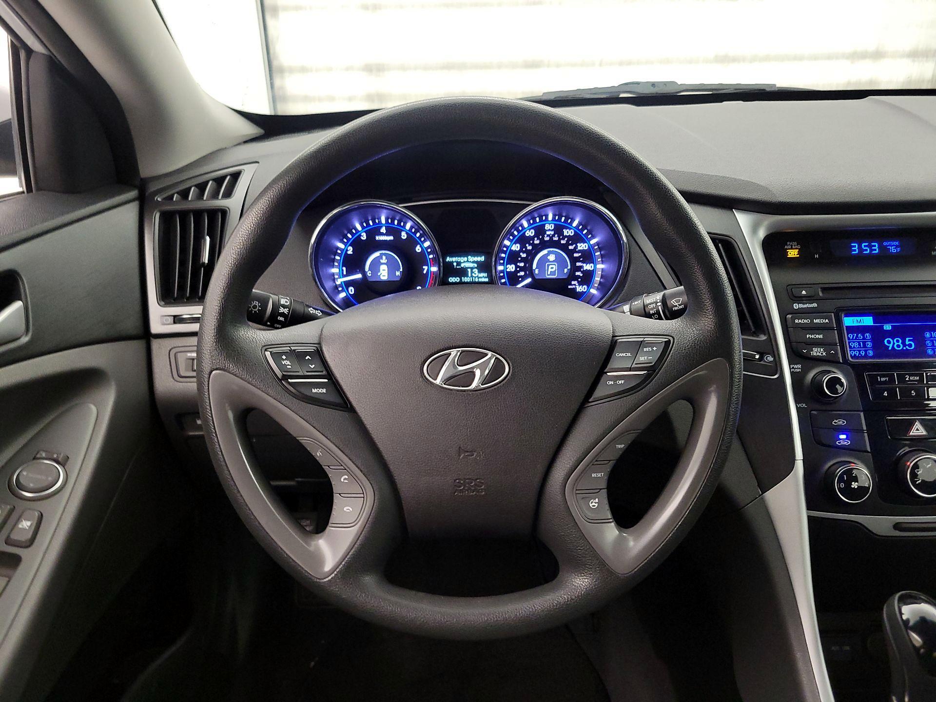 Thumbnail: 2014 Hyundai Sonata - 10