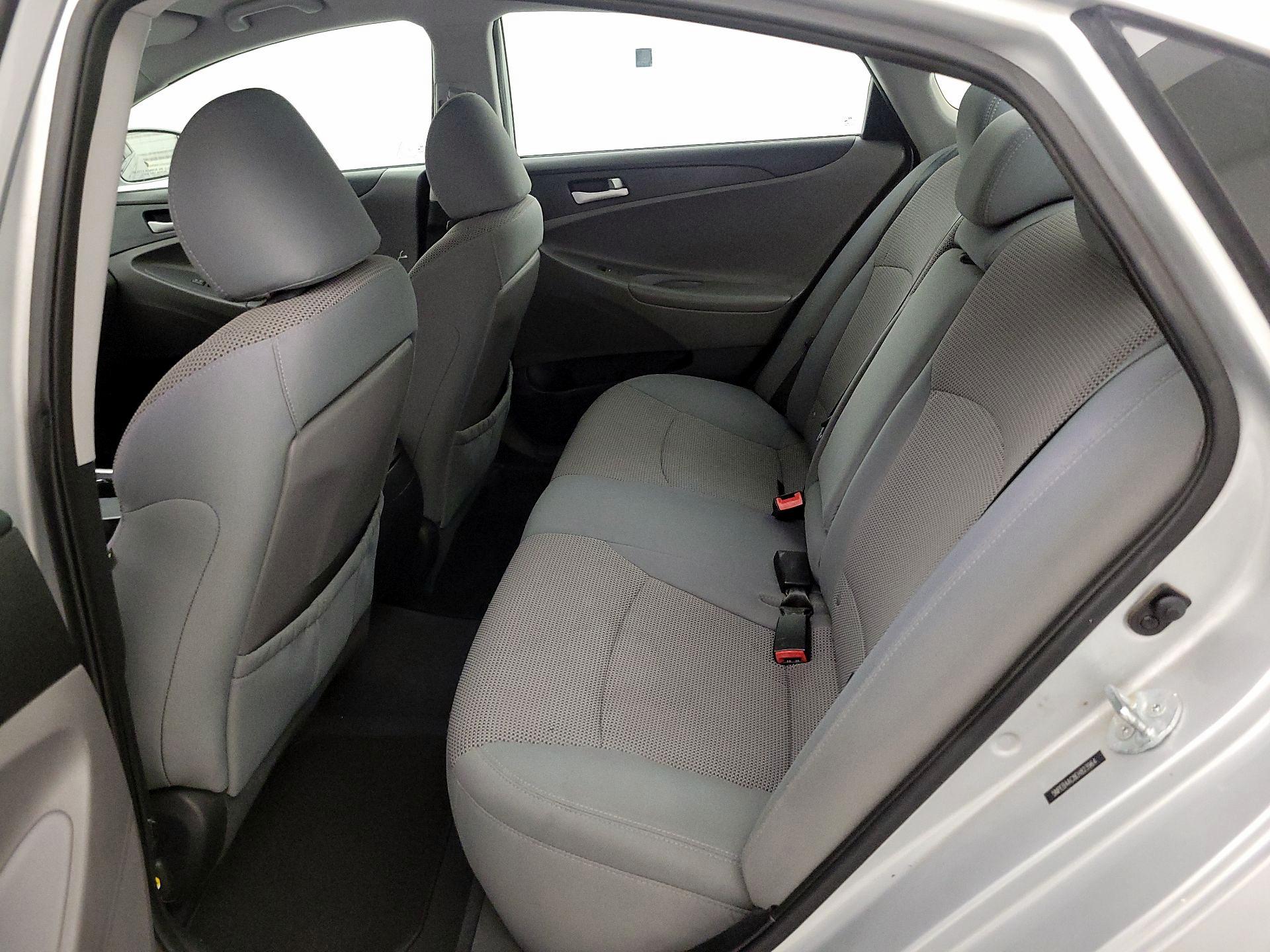 Thumbnail: 2014 Hyundai Sonata - 18