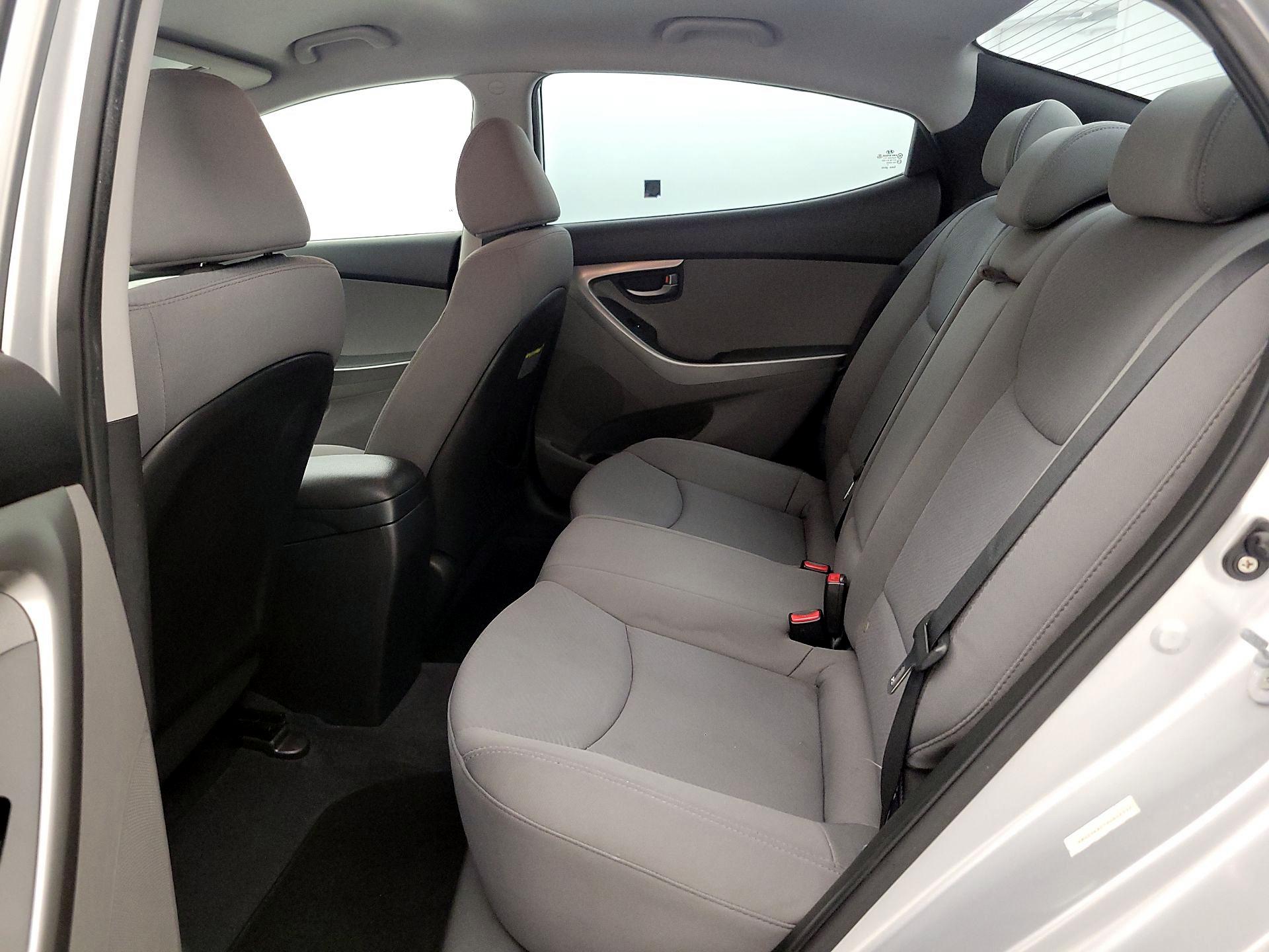 Thumbnail: 2013 Hyundai Elantra - 18