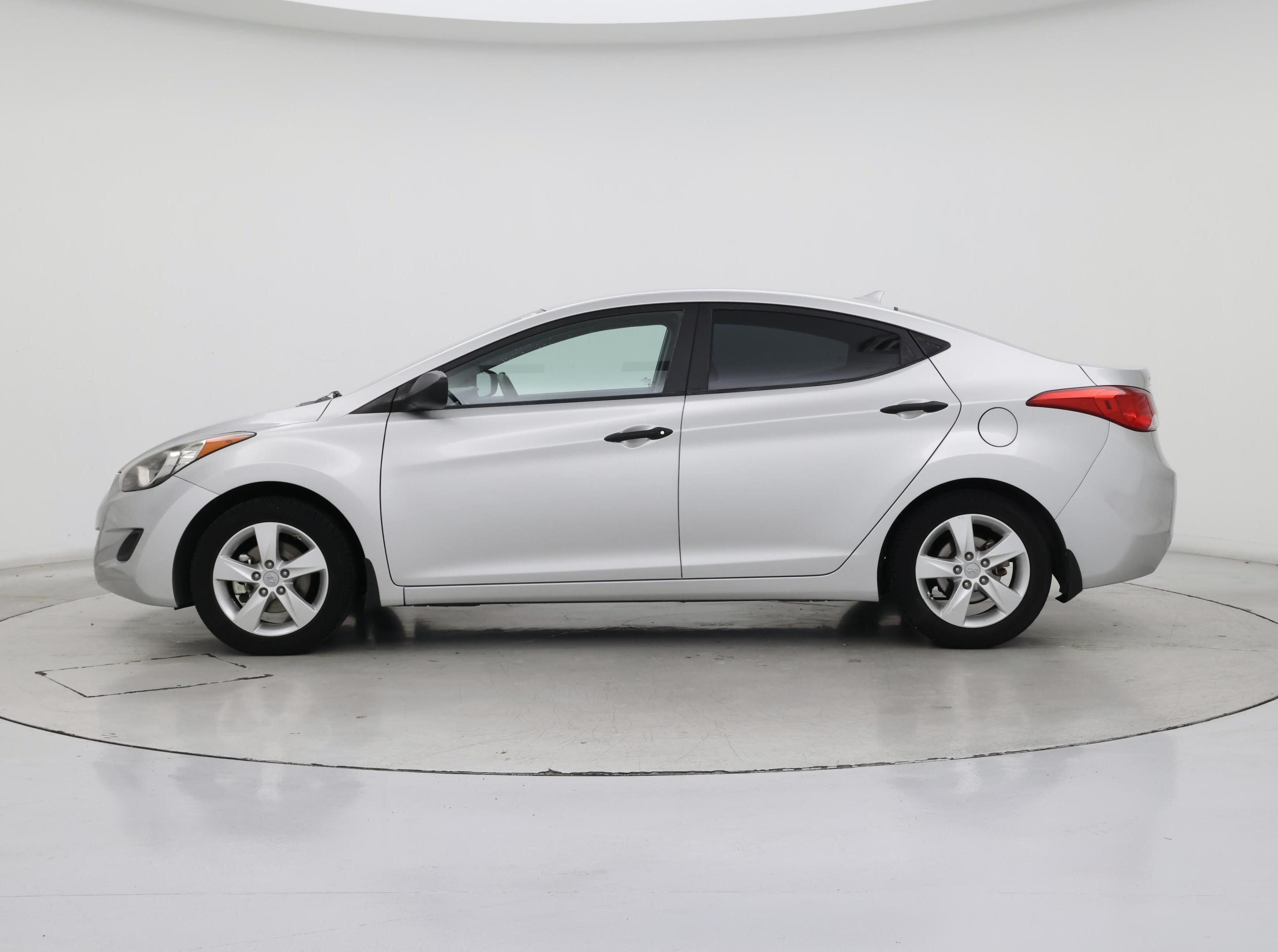 Thumbnail: 2013 Hyundai Elantra - 3