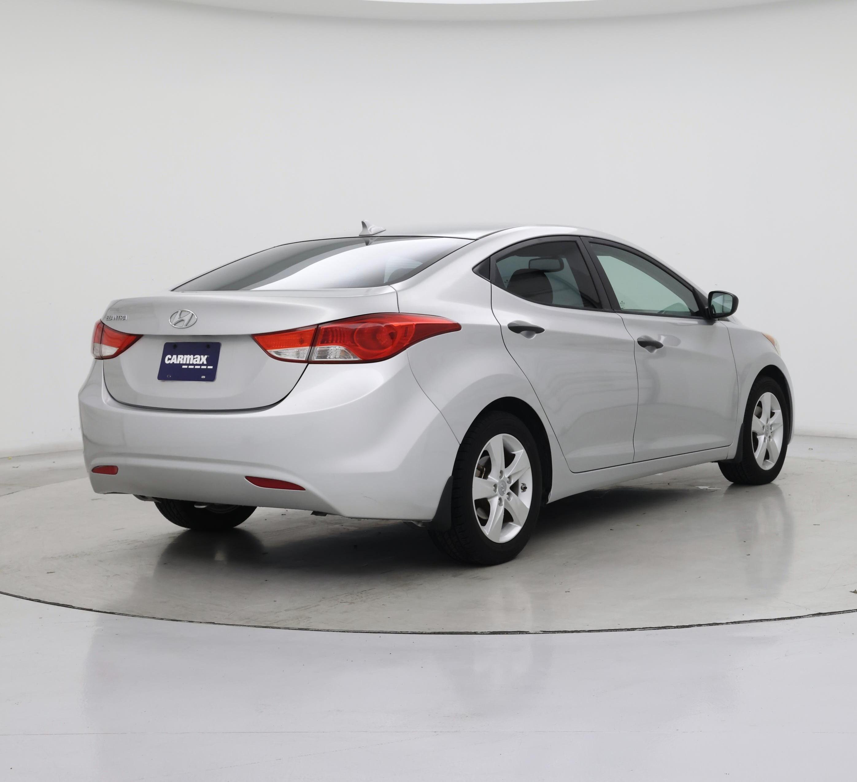 Thumbnail: 2013 Hyundai Elantra - 8