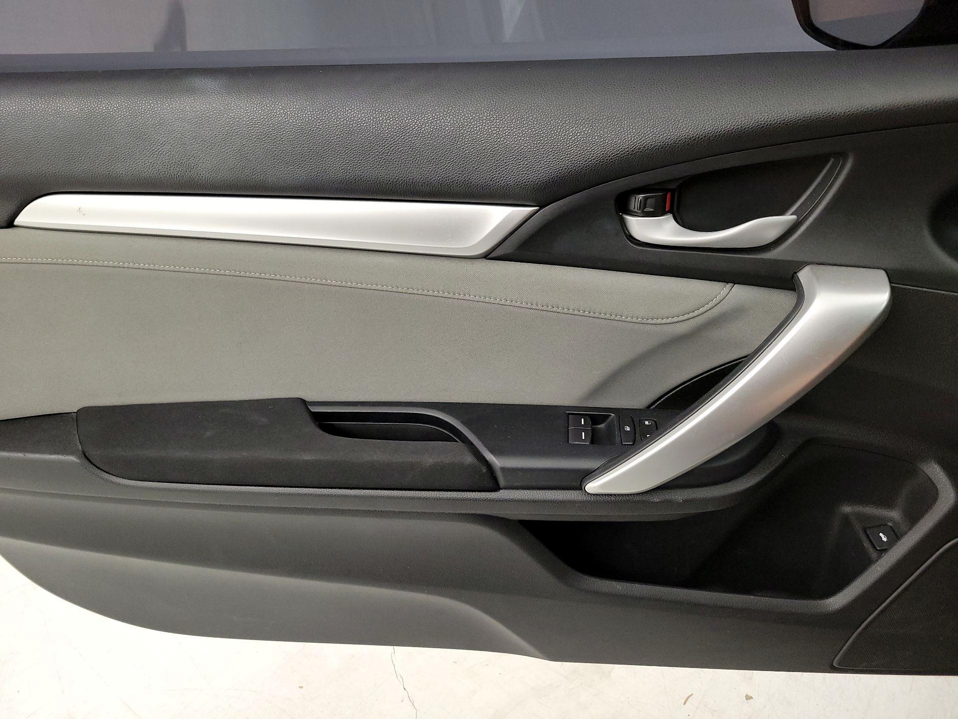 Thumbnail: 2018 Honda Civic - 12