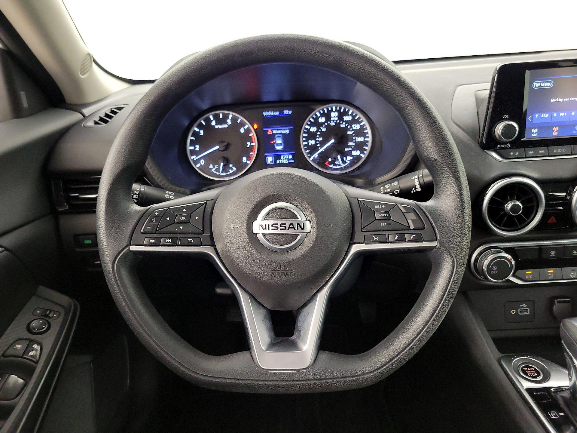 Thumbnail: 2020 Nissan Sentra - 10