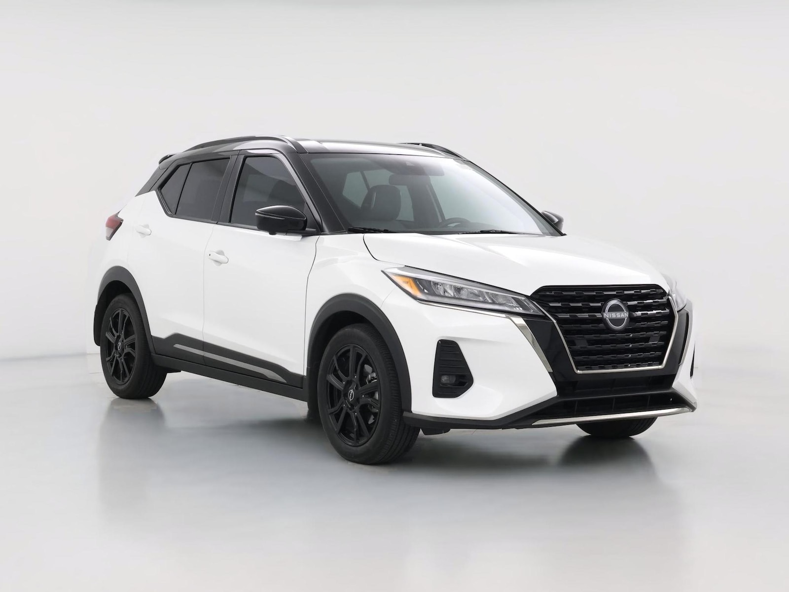 2023 Nissan Kicks