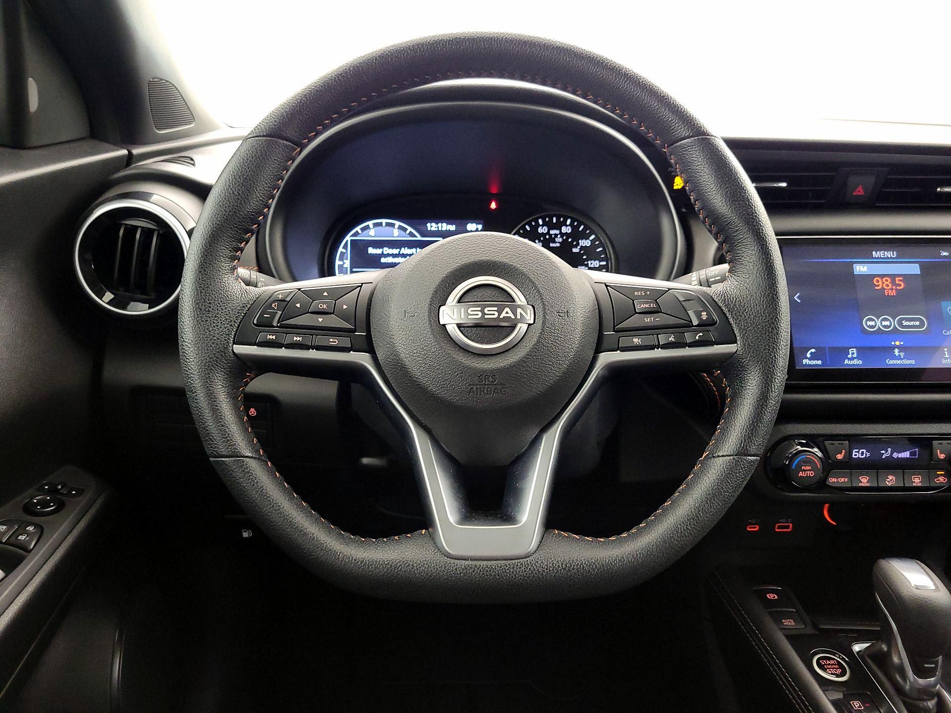 Thumbnail: 2023 Nissan Kicks - 10