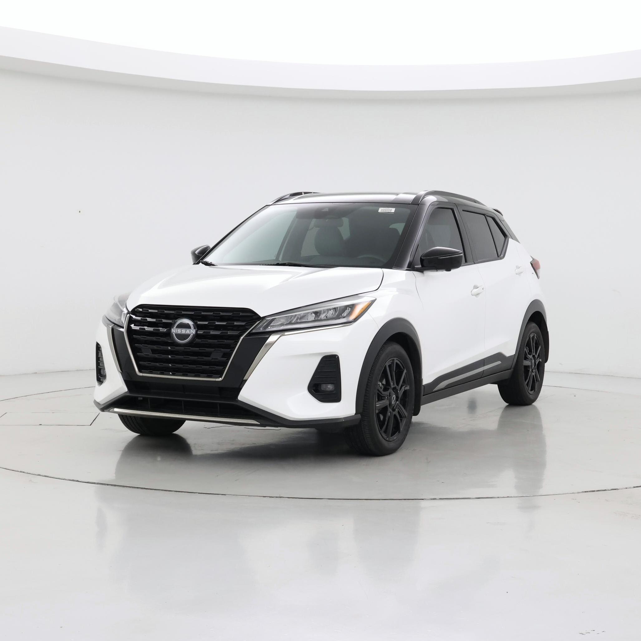Thumbnail: 2023 Nissan Kicks - 4