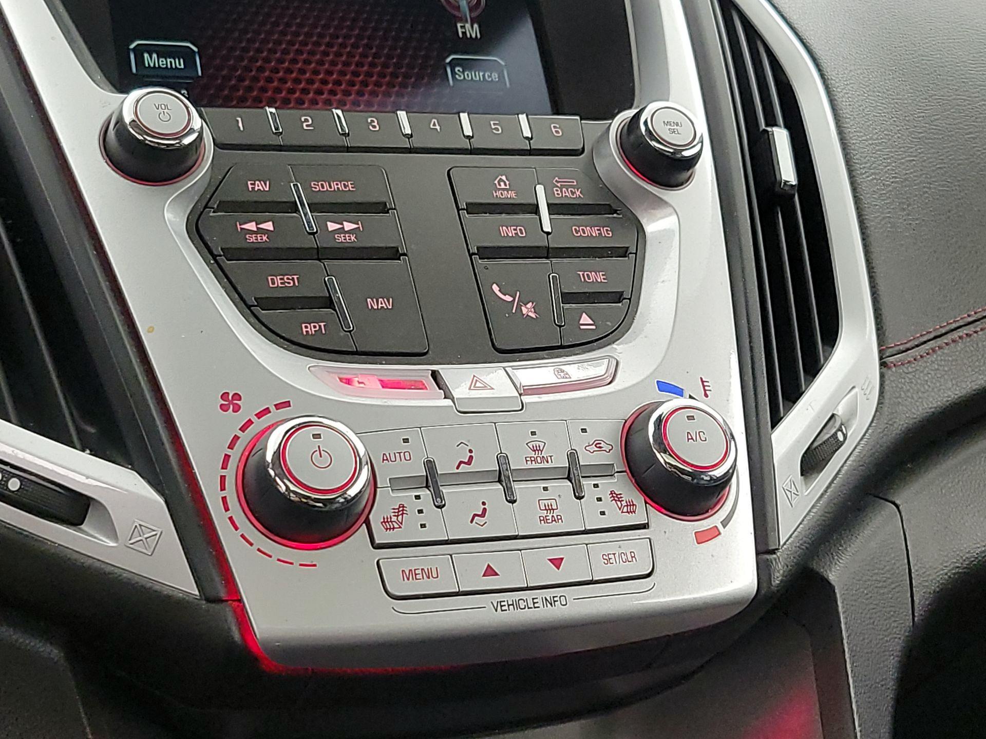 Thumbnail: 2015 GMC Terrain - 14