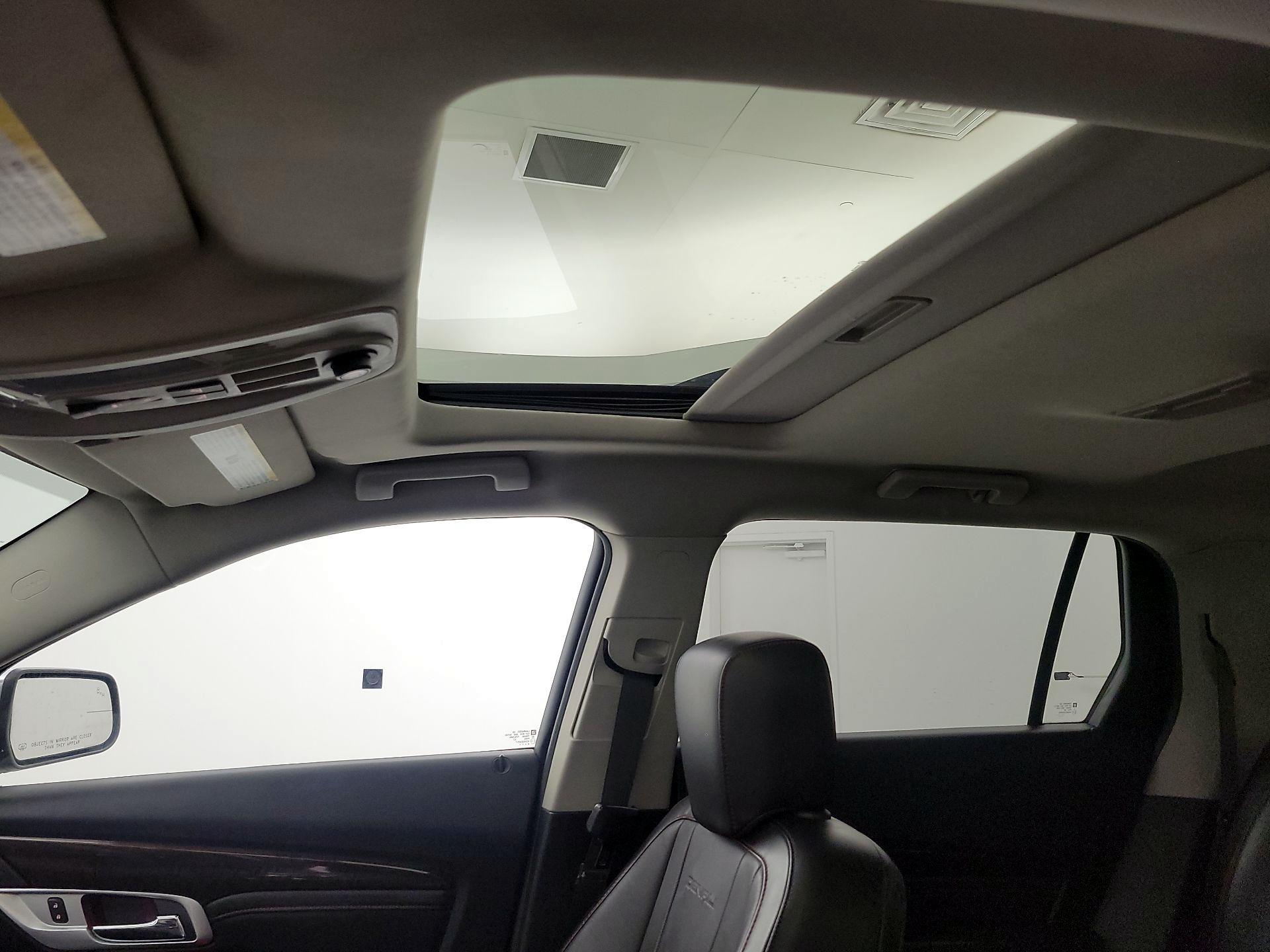 Thumbnail: 2015 GMC Terrain - 16