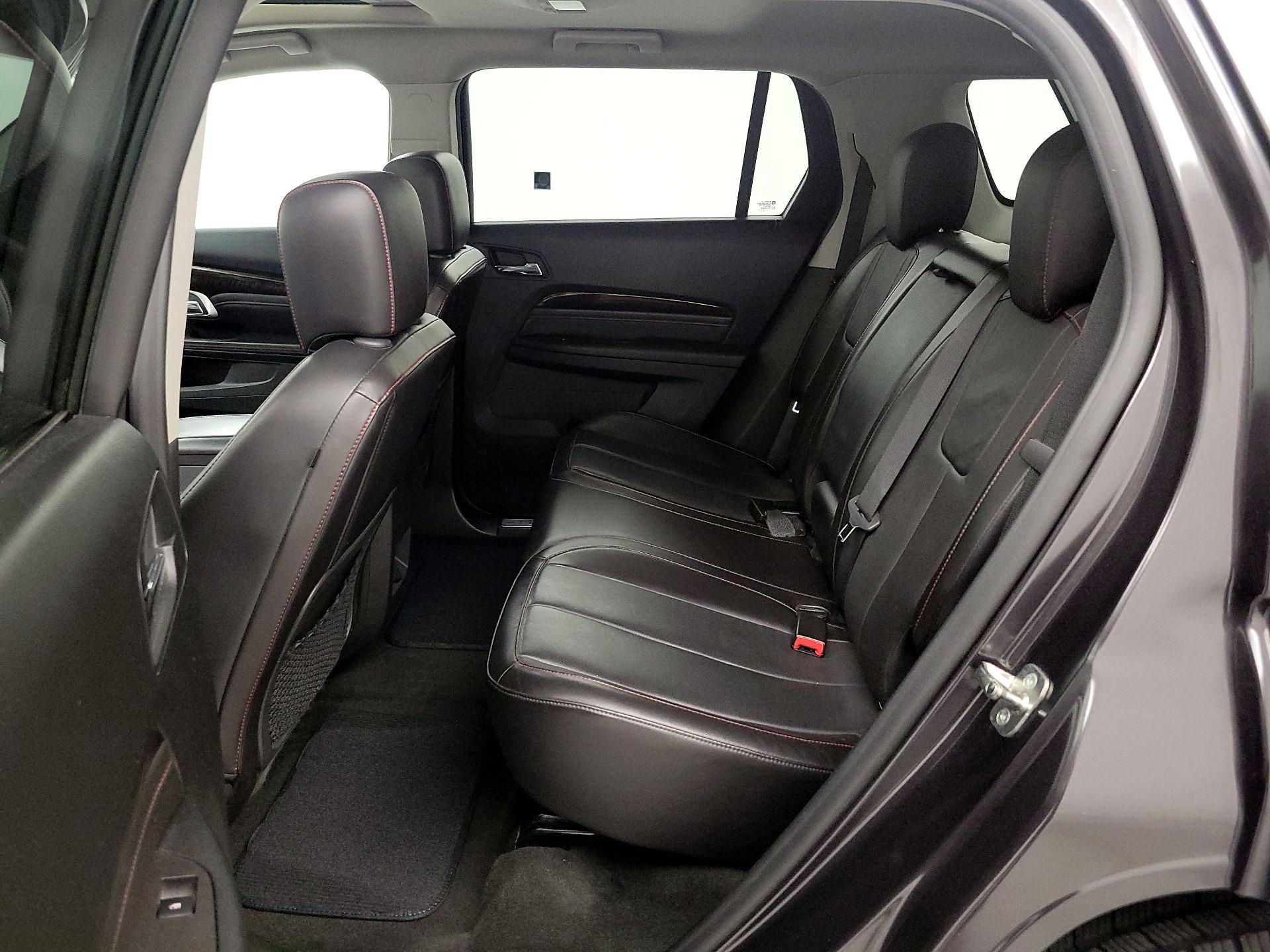 Thumbnail: 2015 GMC Terrain - 17