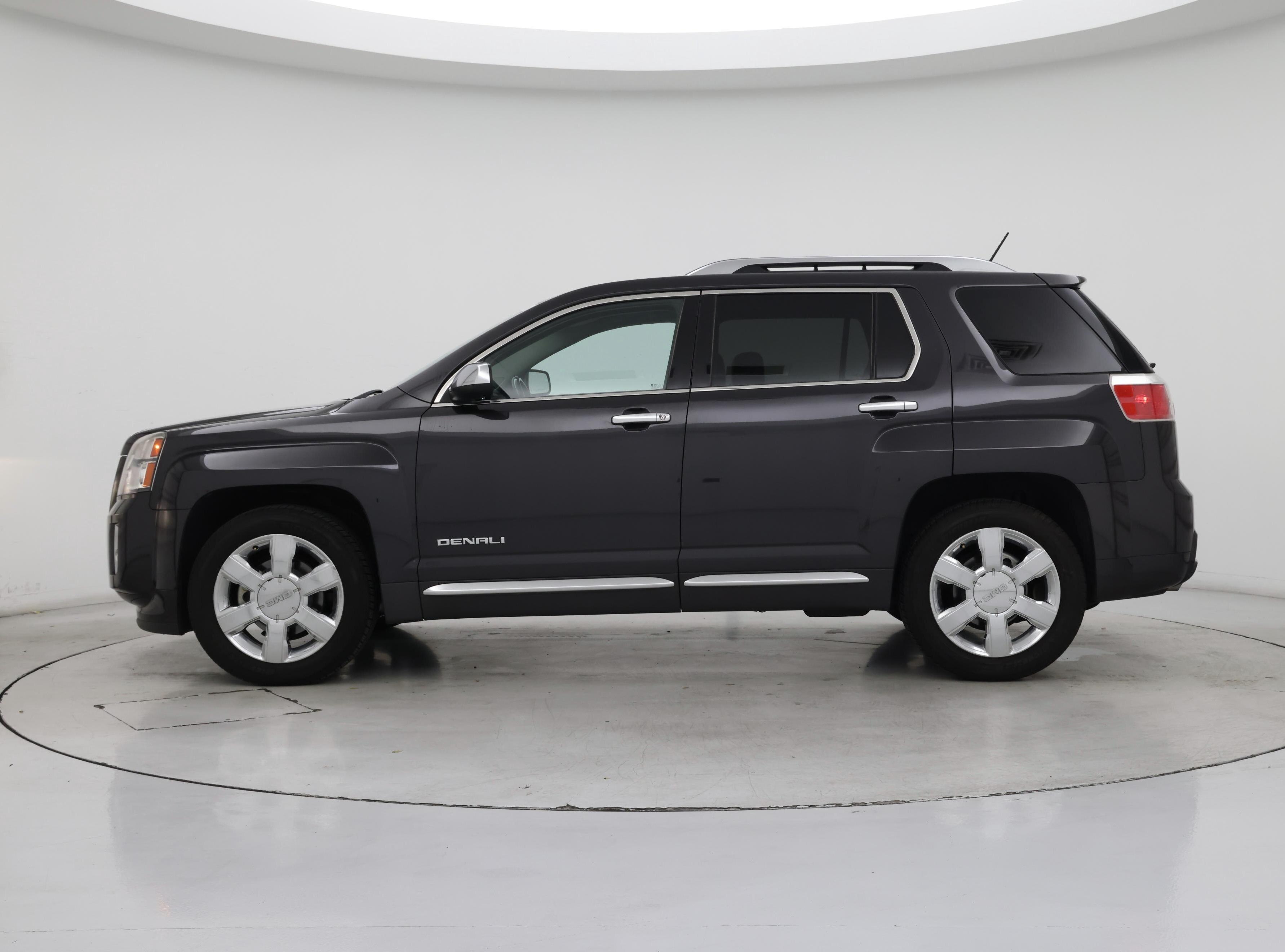 Thumbnail: 2015 GMC Terrain - 3