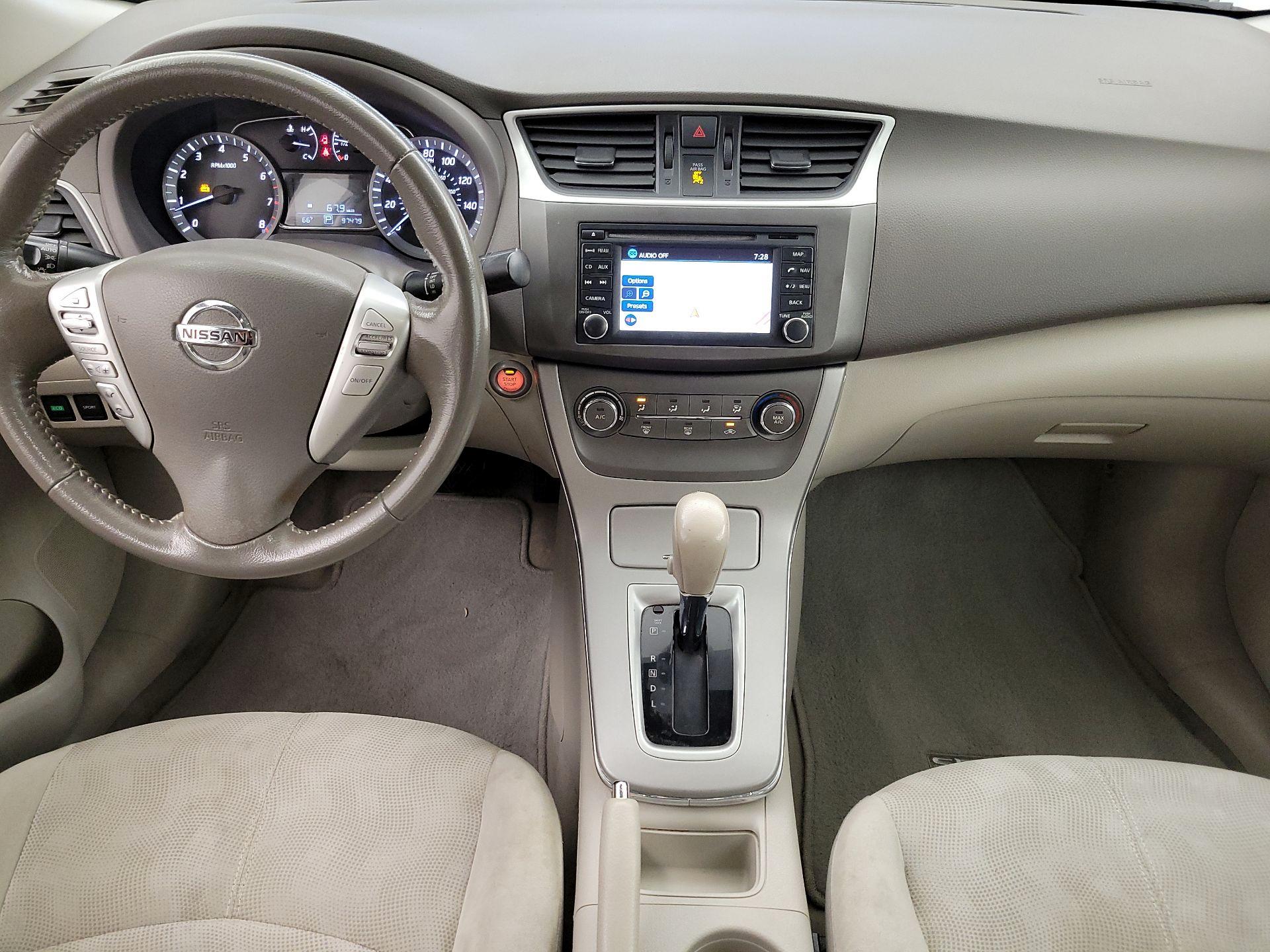 Thumbnail: 2013 Nissan Sentra - 9