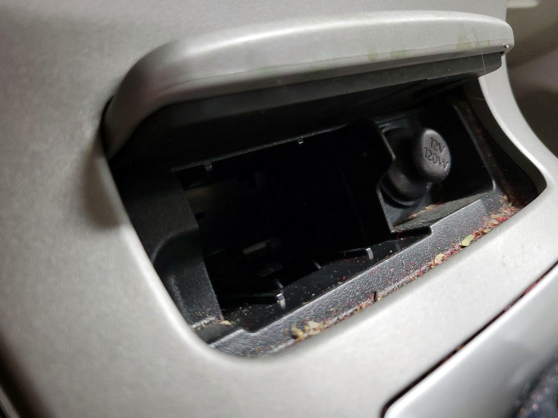 Thumbnail: 2013 Nissan Sentra - 18