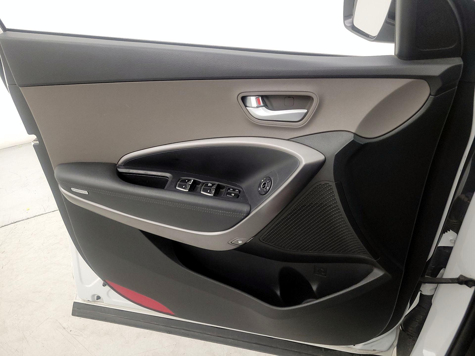 Thumbnail: 2018 Hyundai Santa Fe - 12