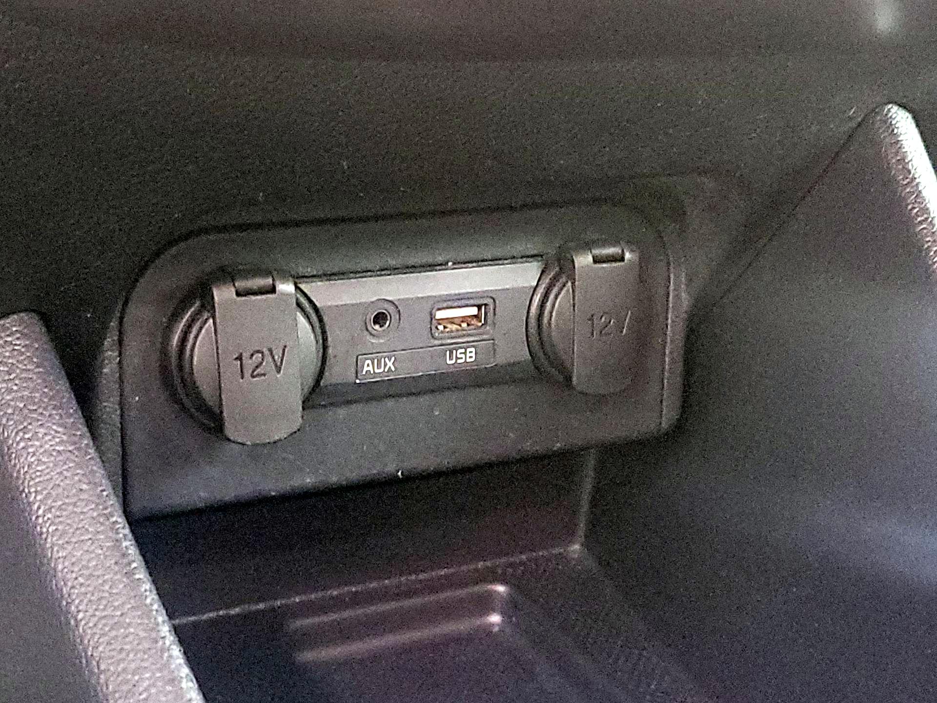Thumbnail: 2017 Kia Rio - 17