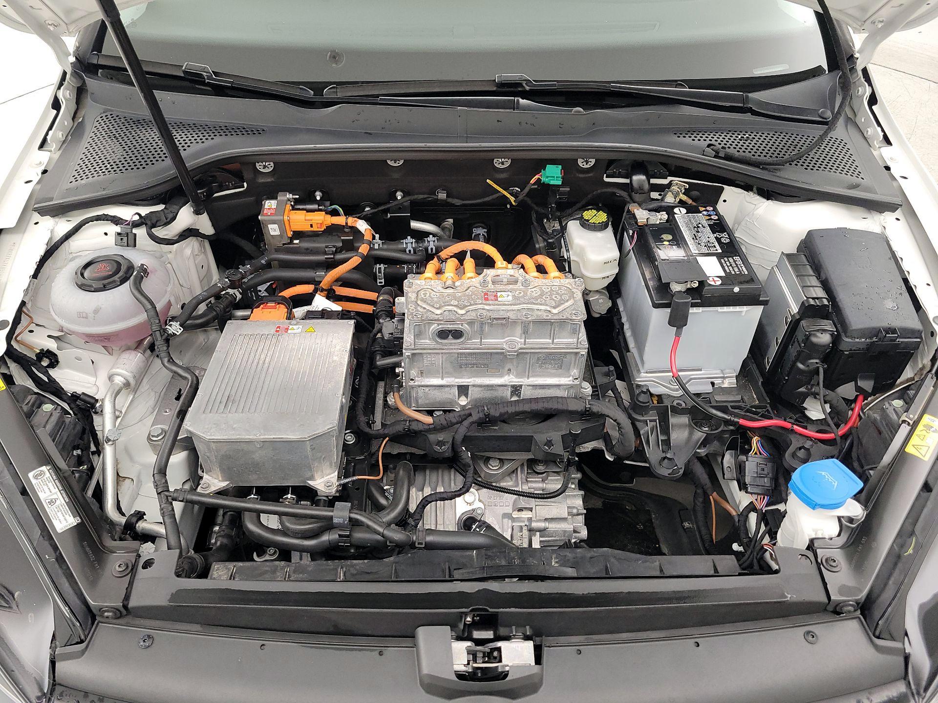 Thumbnail: 2019 Volkswagen e-Golf - 20