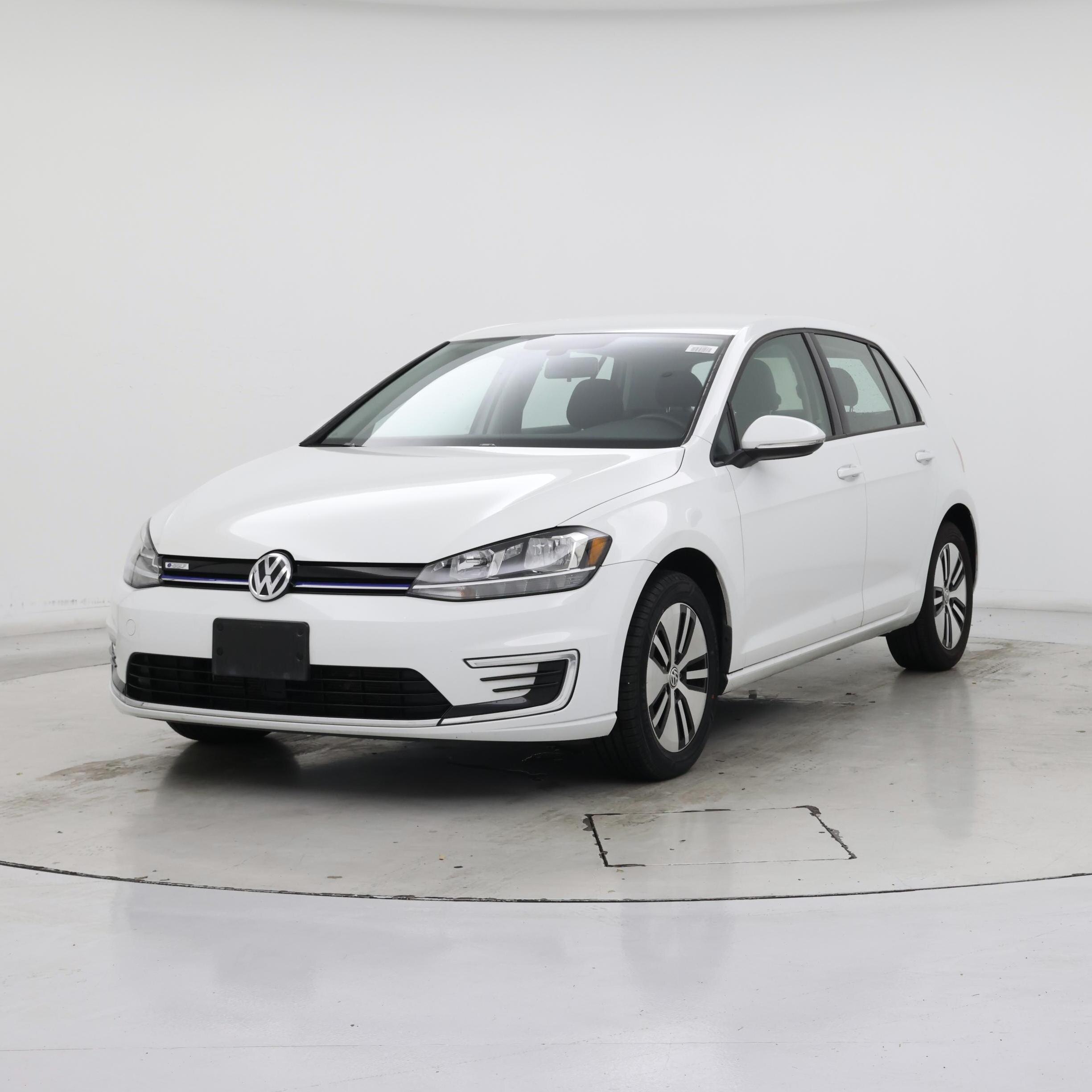 Thumbnail: 2019 Volkswagen e-Golf - 4