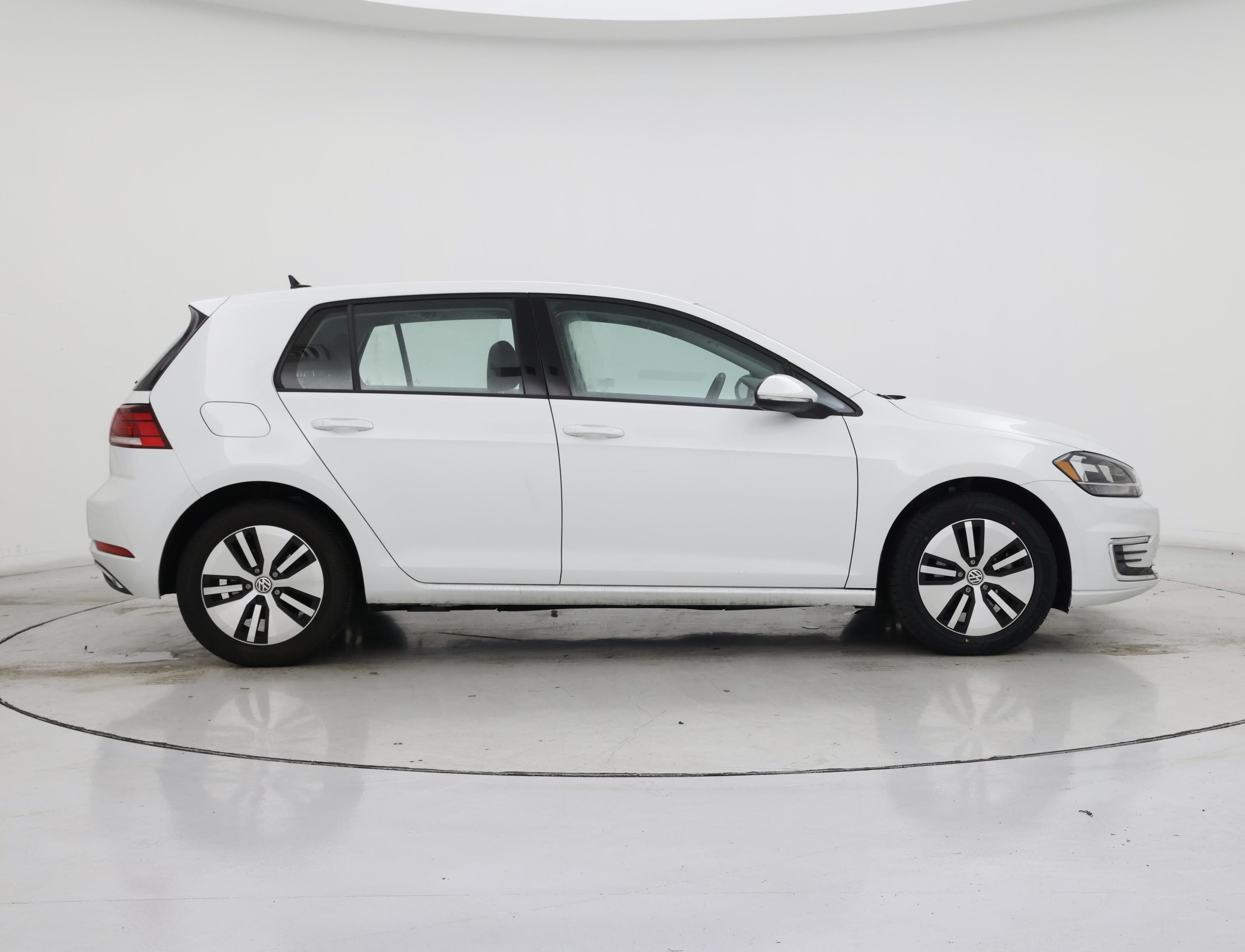 Thumbnail: 2019 Volkswagen e-Golf - 7