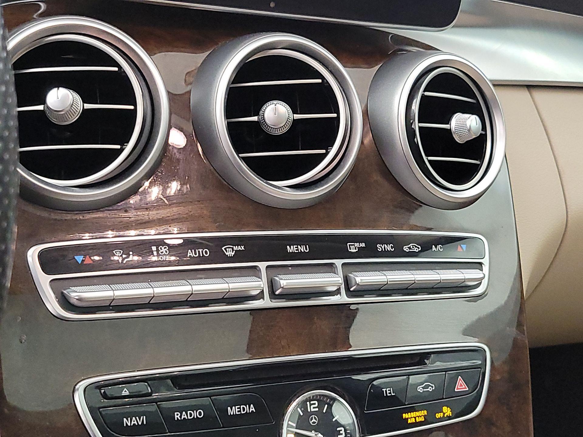 Thumbnail: 2015 Mercedes-Benz C-Class - 17