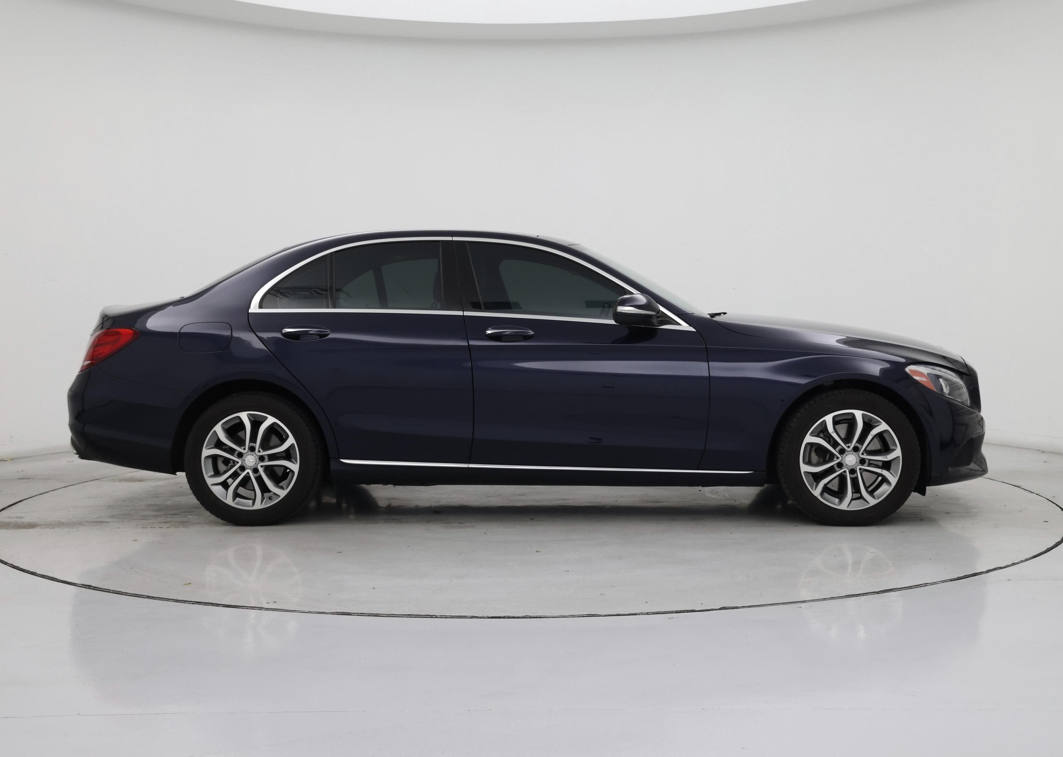 Thumbnail: 2015 Mercedes-Benz C-Class - 7