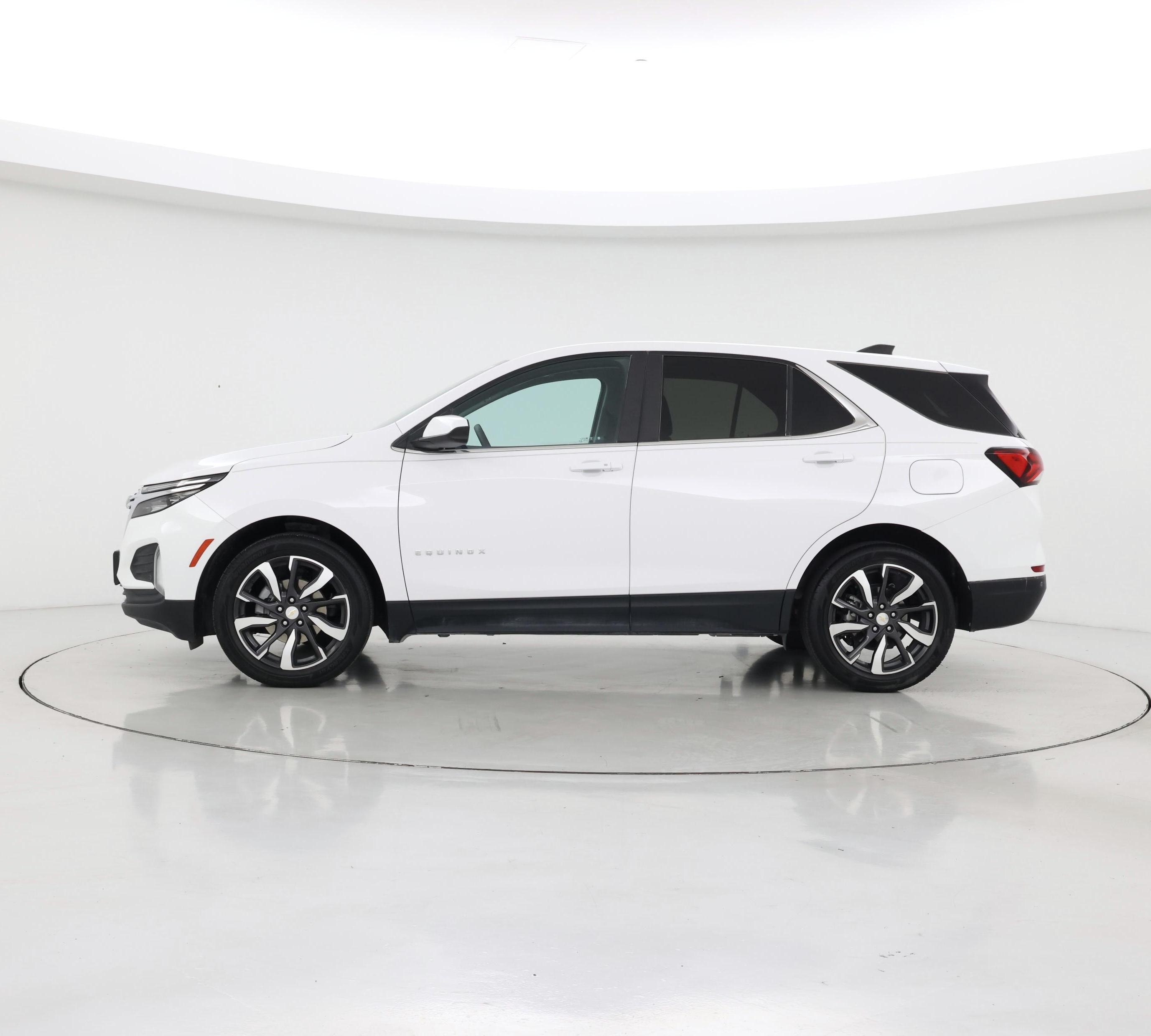 Thumbnail: 2022 Chevrolet Equinox - 3