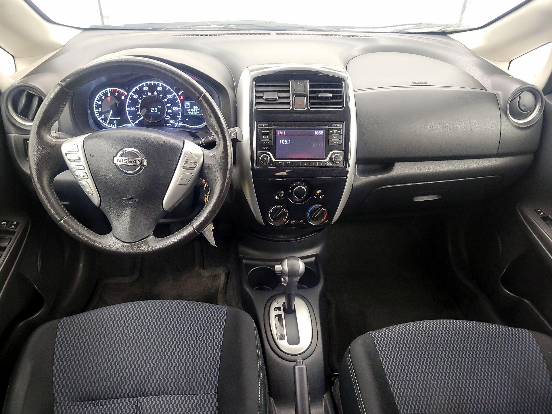 Thumbnail: 2016 Nissan Versa Note - 9
