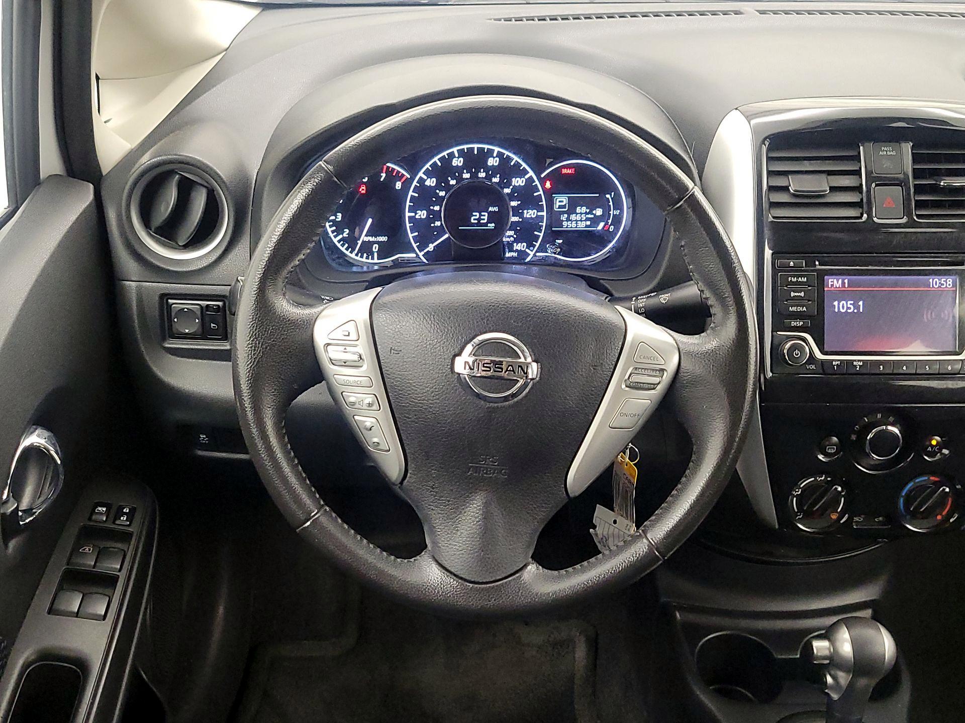 Thumbnail: 2016 Nissan Versa Note - 10
