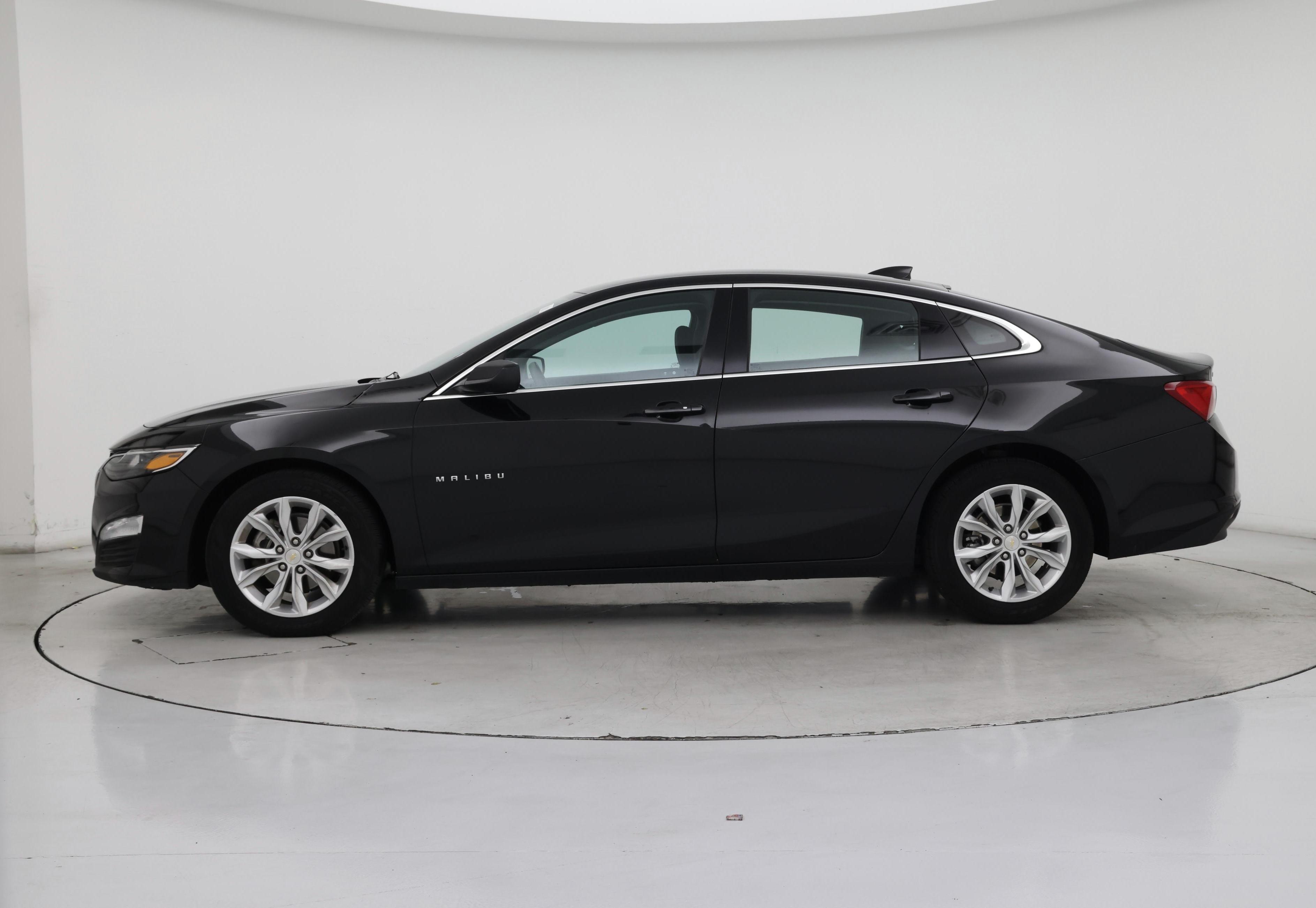 Thumbnail: 2023 Chevrolet Malibu - 3