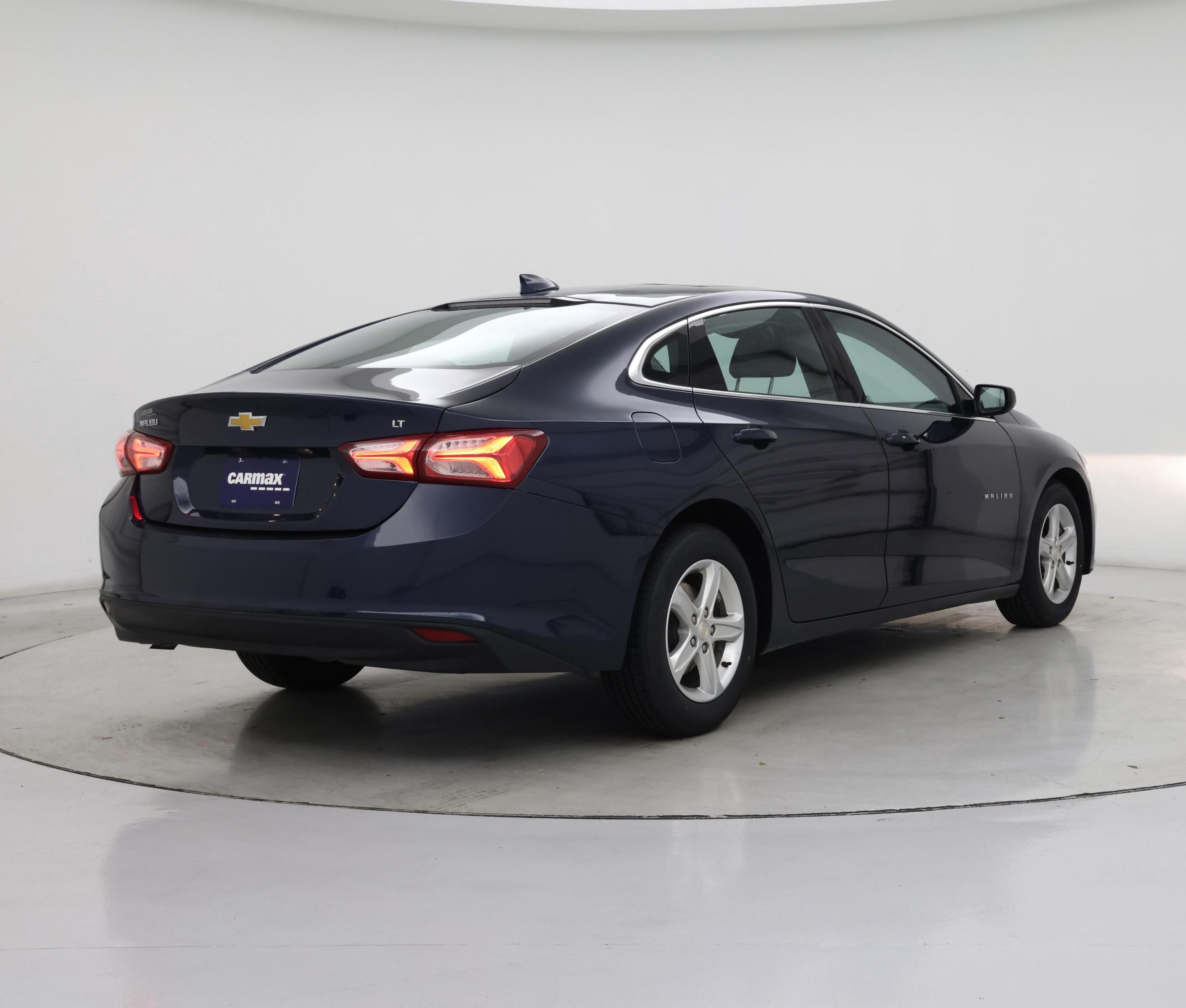 Thumbnail: 2022 Chevrolet Malibu - 8