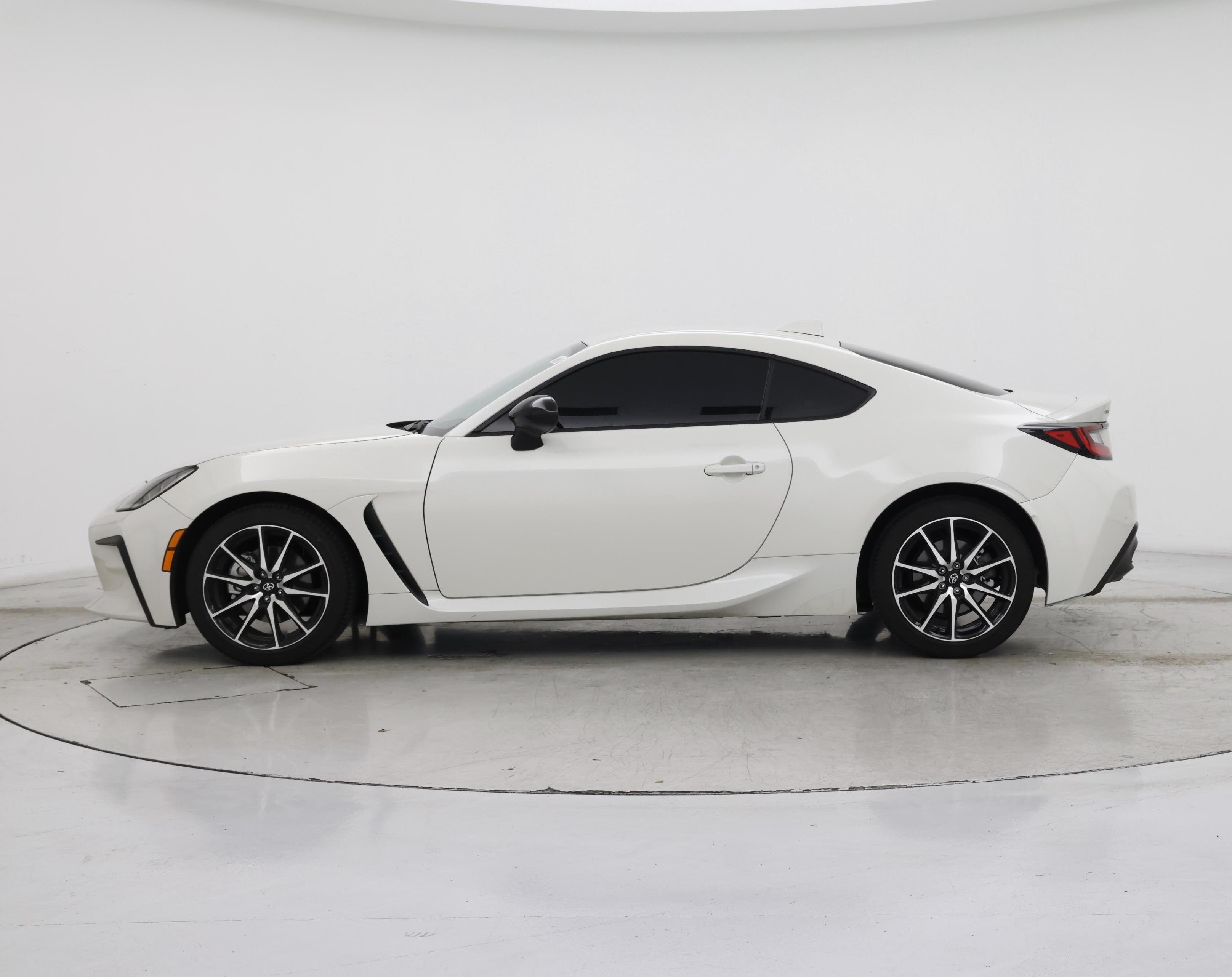 Thumbnail: 2022 Toyota GR86 - 3