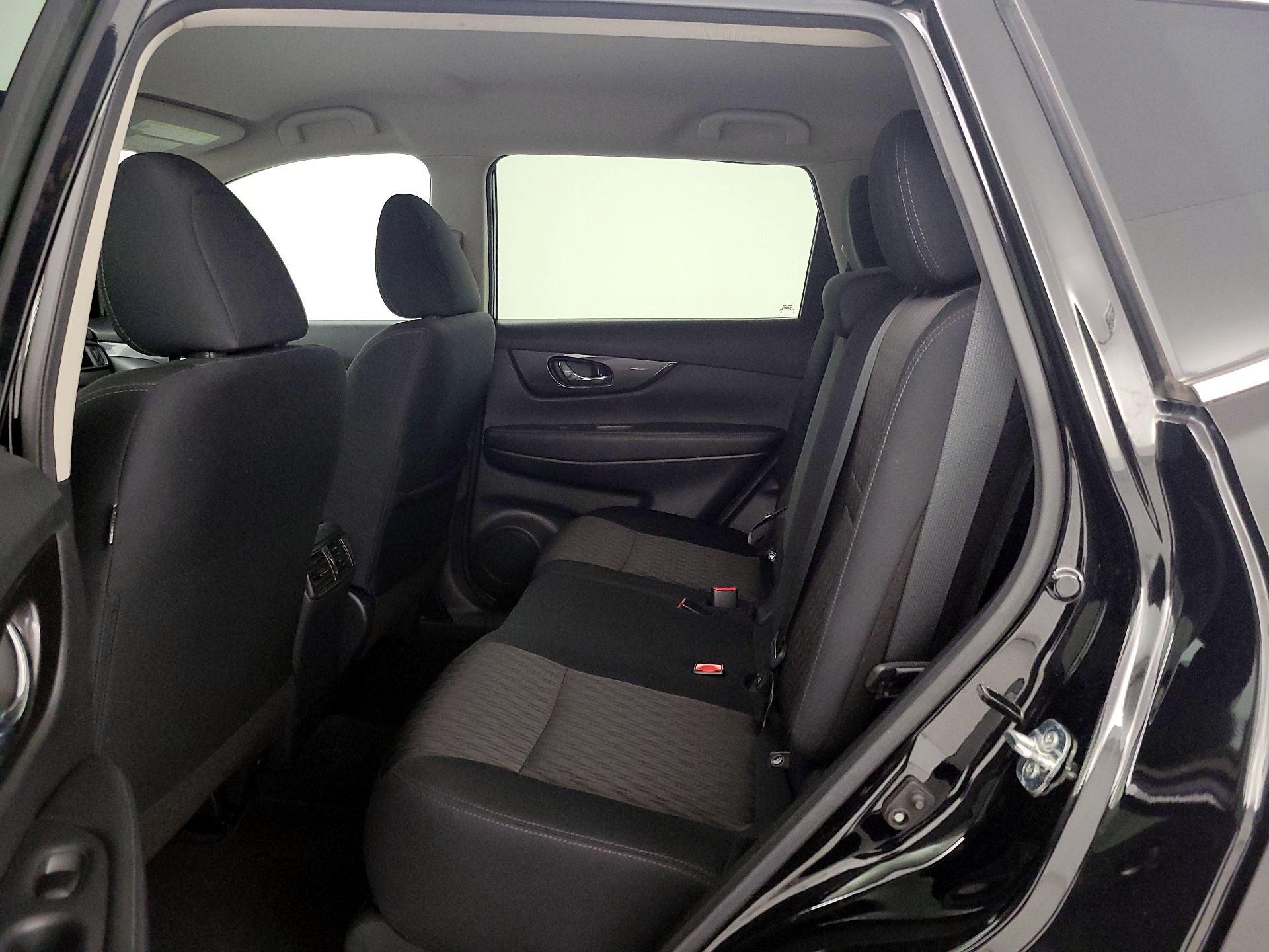 Thumbnail: 2020 Nissan Rogue - 19