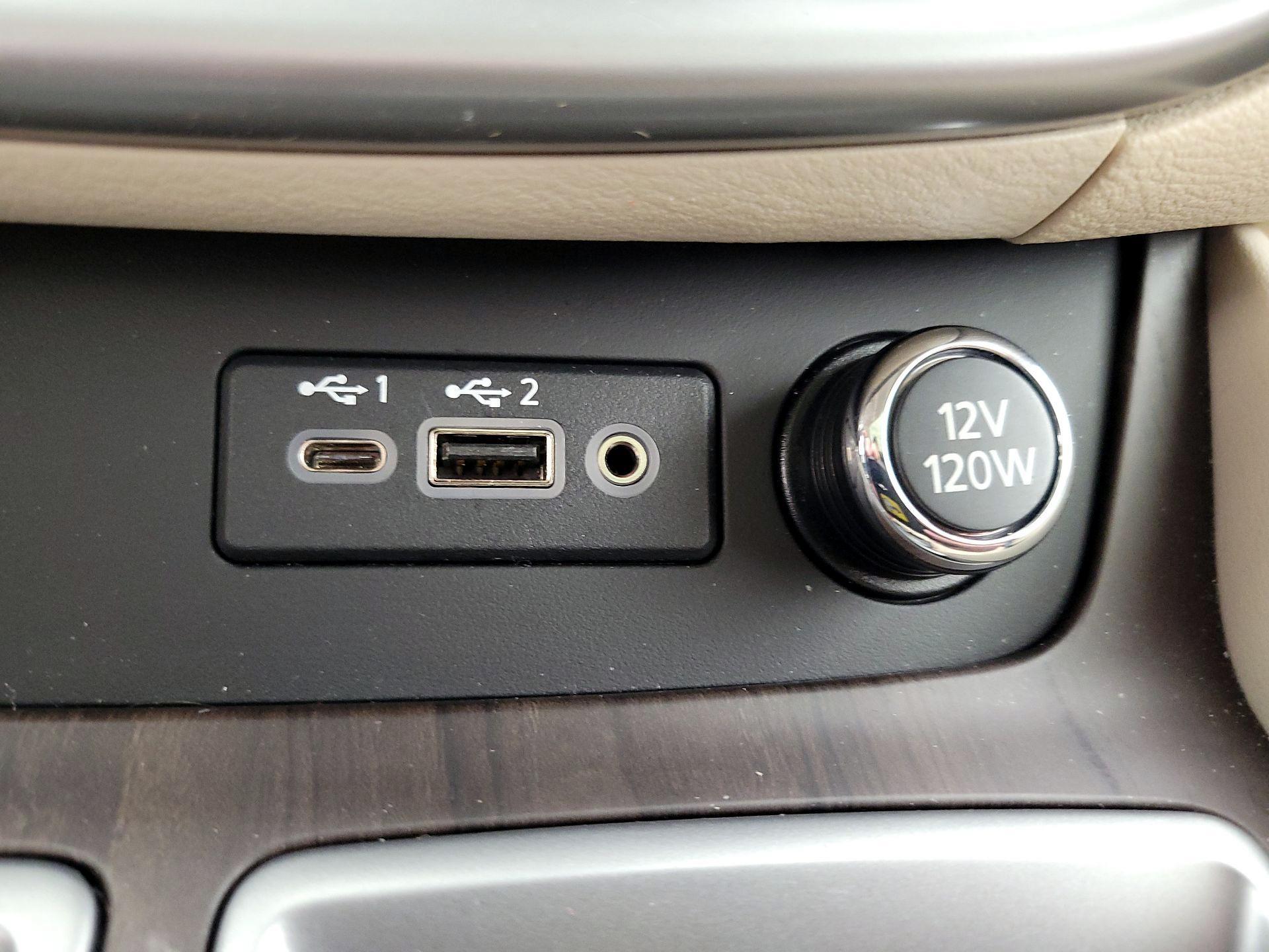 Thumbnail: 2020 Nissan Murano - 18
