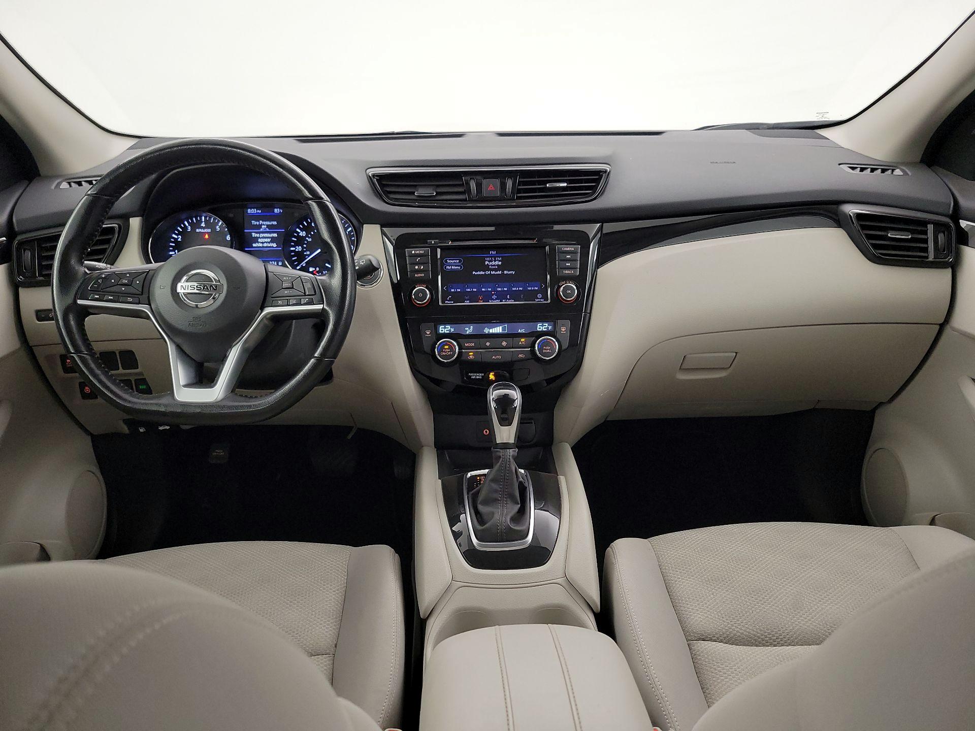 Thumbnail: 2021 Nissan Rogue Sport - 9