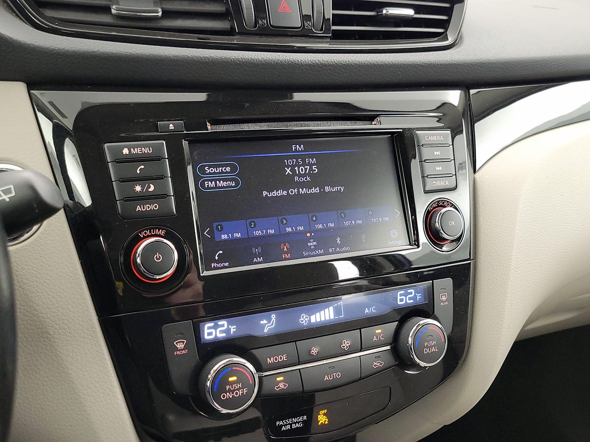 Thumbnail: 2021 Nissan Rogue Sport - 15