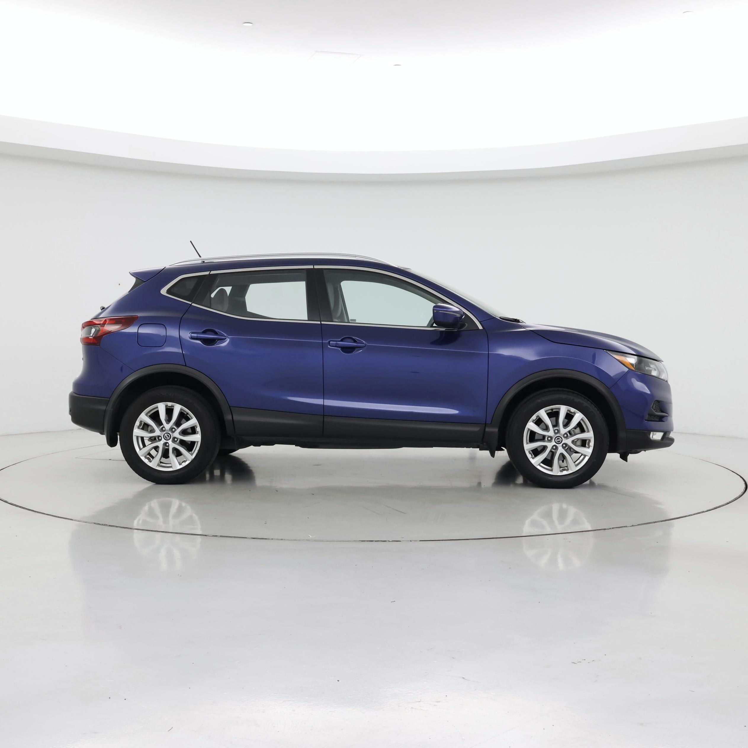 Thumbnail: 2021 Nissan Rogue Sport - 7