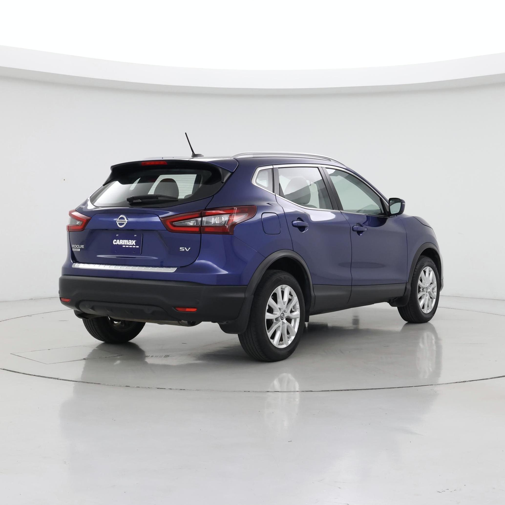 Thumbnail: 2021 Nissan Rogue Sport - 8