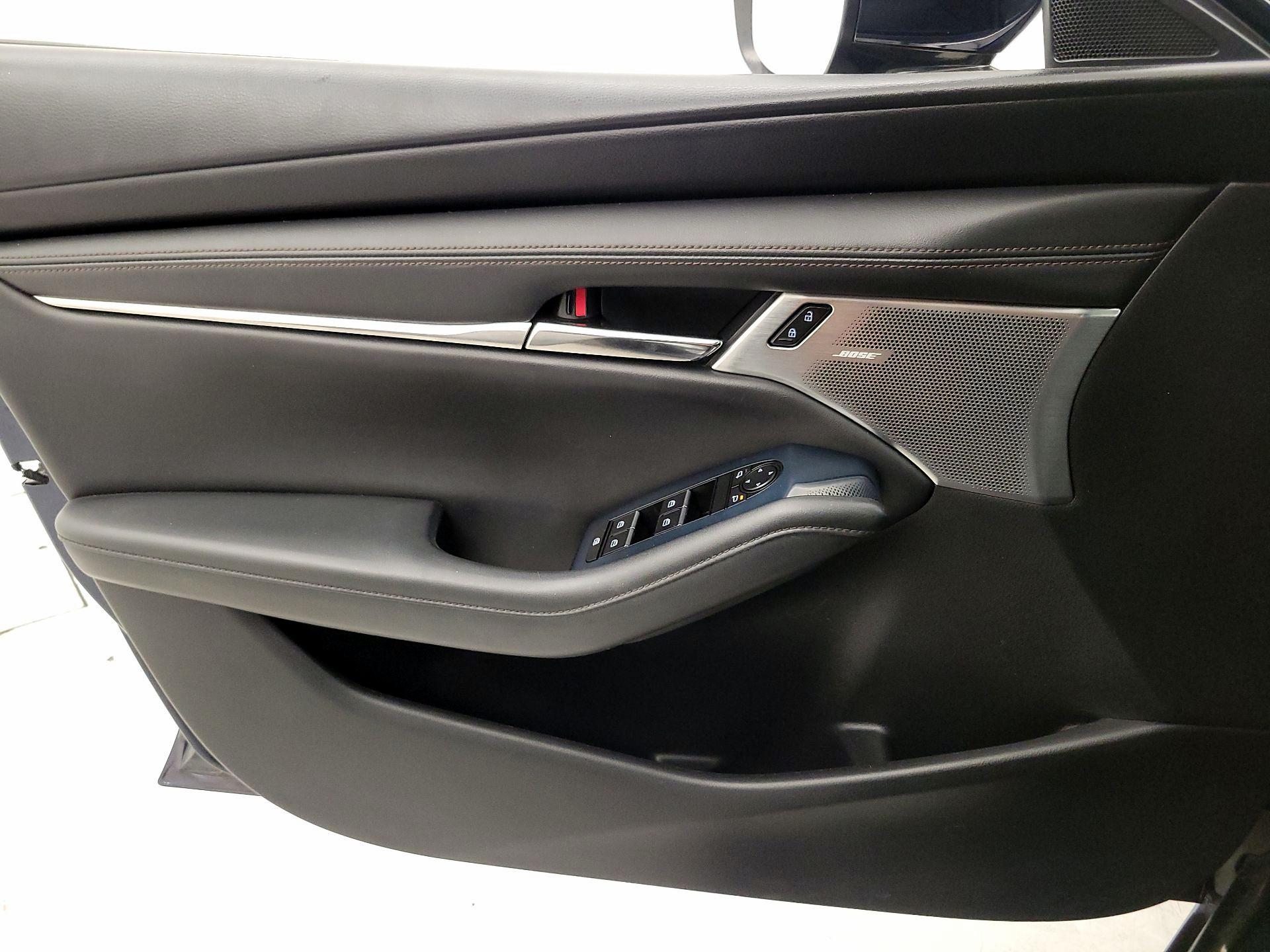 Thumbnail: 2019 Mazda Mazda3 - 12